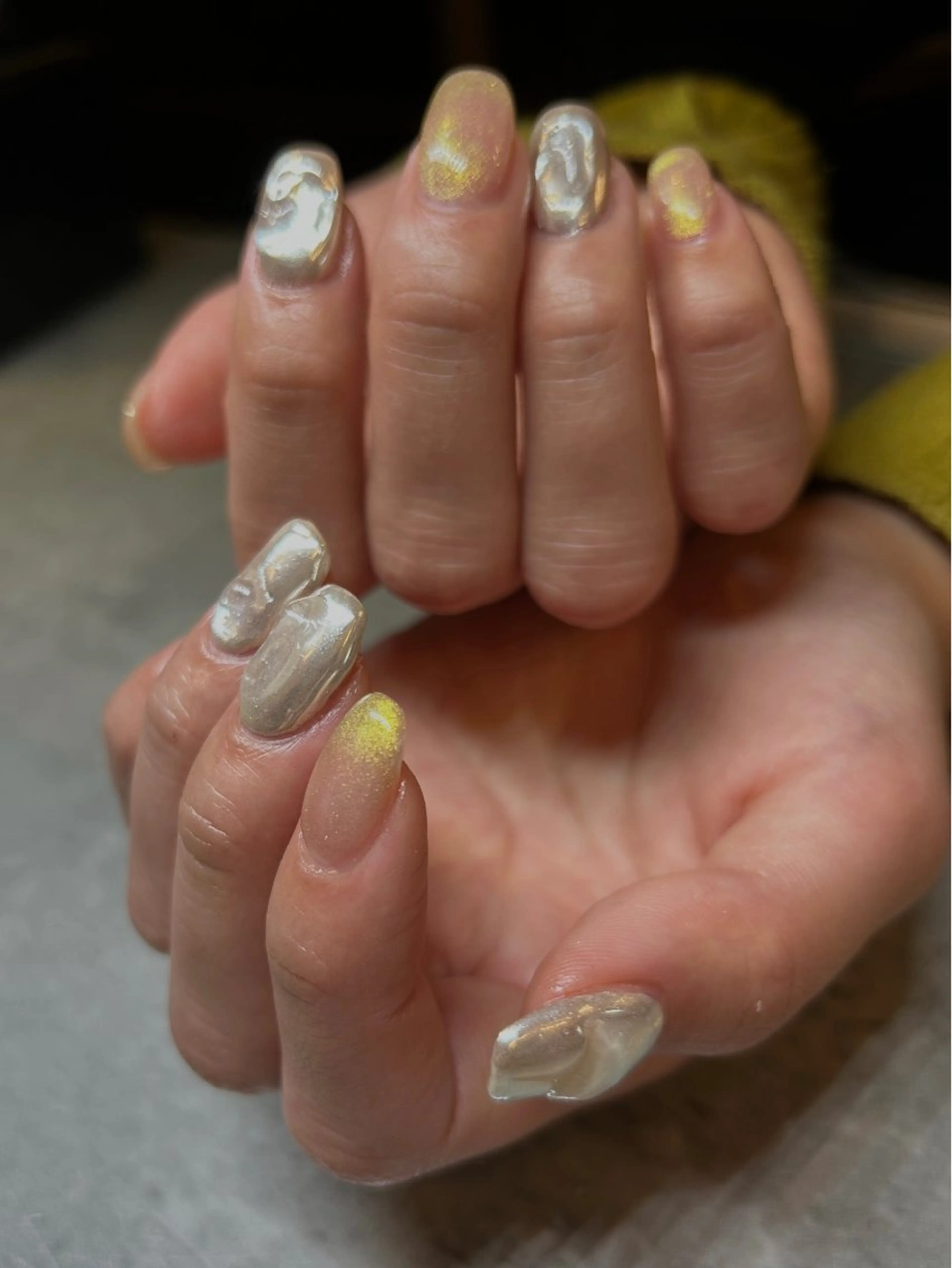 アシンメトリーデザイン オフなしの写真