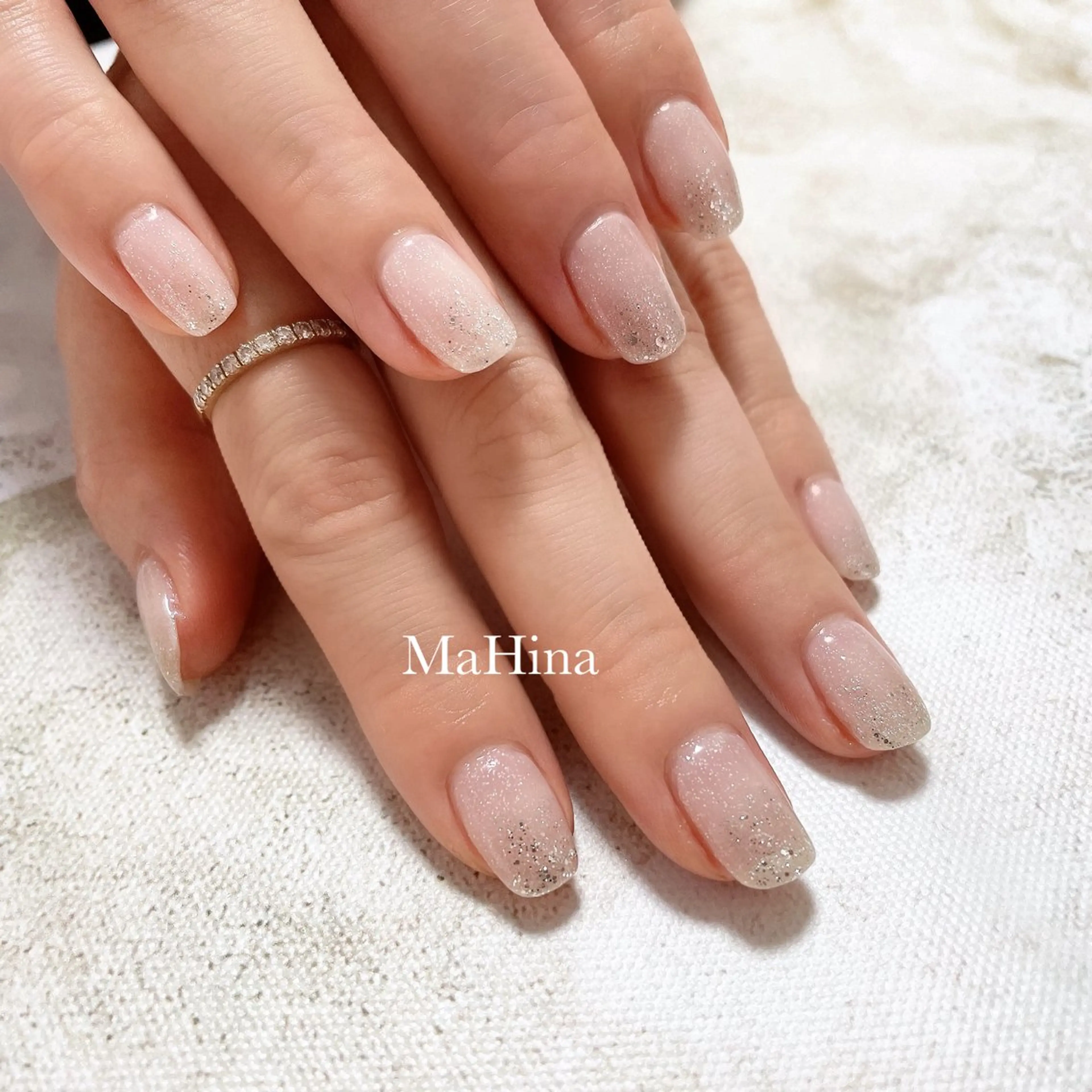 ネイル グラデーション キラキラネイル ラメ(グリッター) ラメグラデーション ワンカラーネイル ハンドネイル Healing Salon...MaHina(マヒナ)所属・MaHina🌙 salonのネイルデザイン