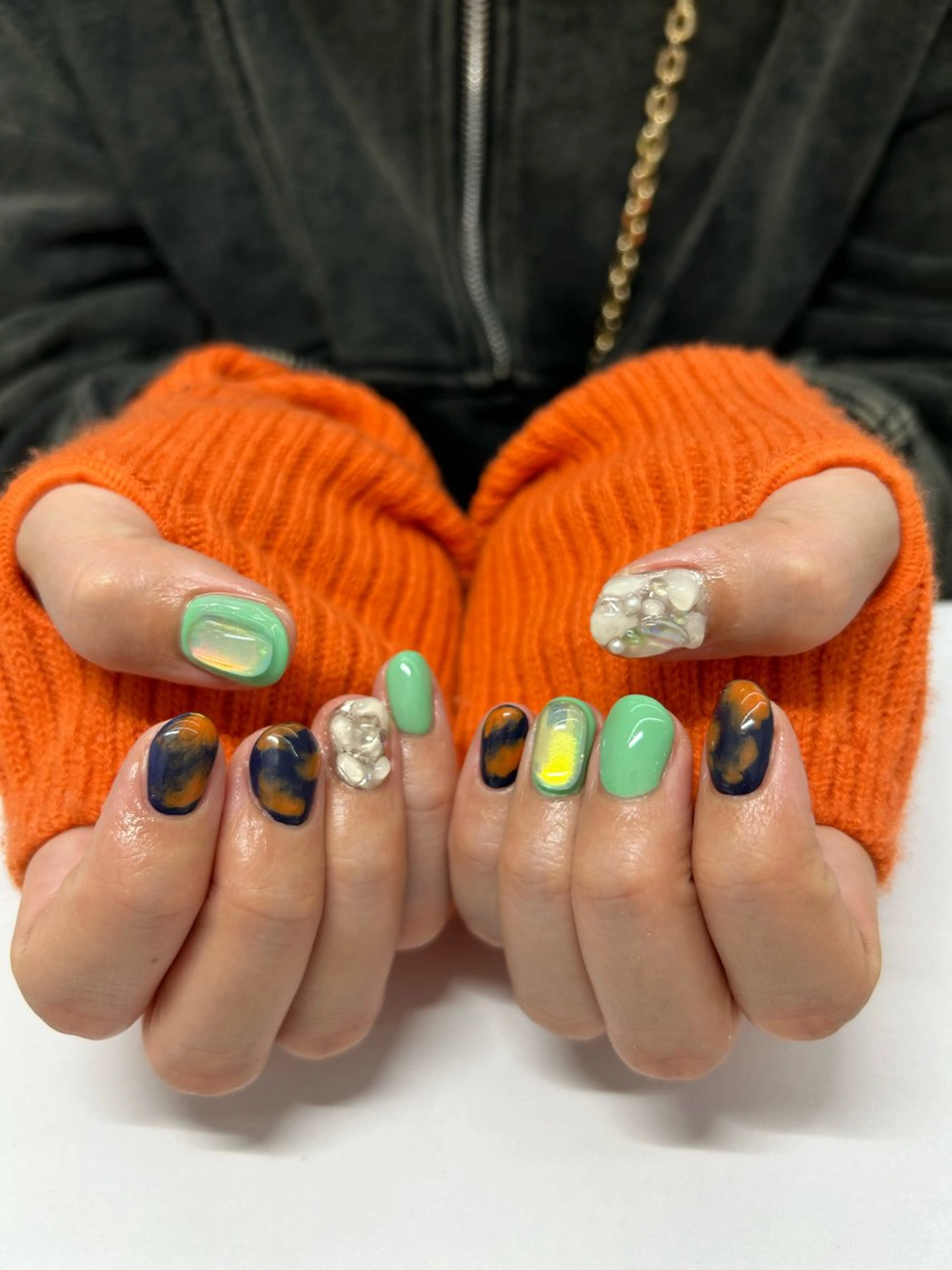 ネイル ハンドネイル プライベートネイルサロンone nail所属・one nail 【カラフル/個性派】のネイルデザイン