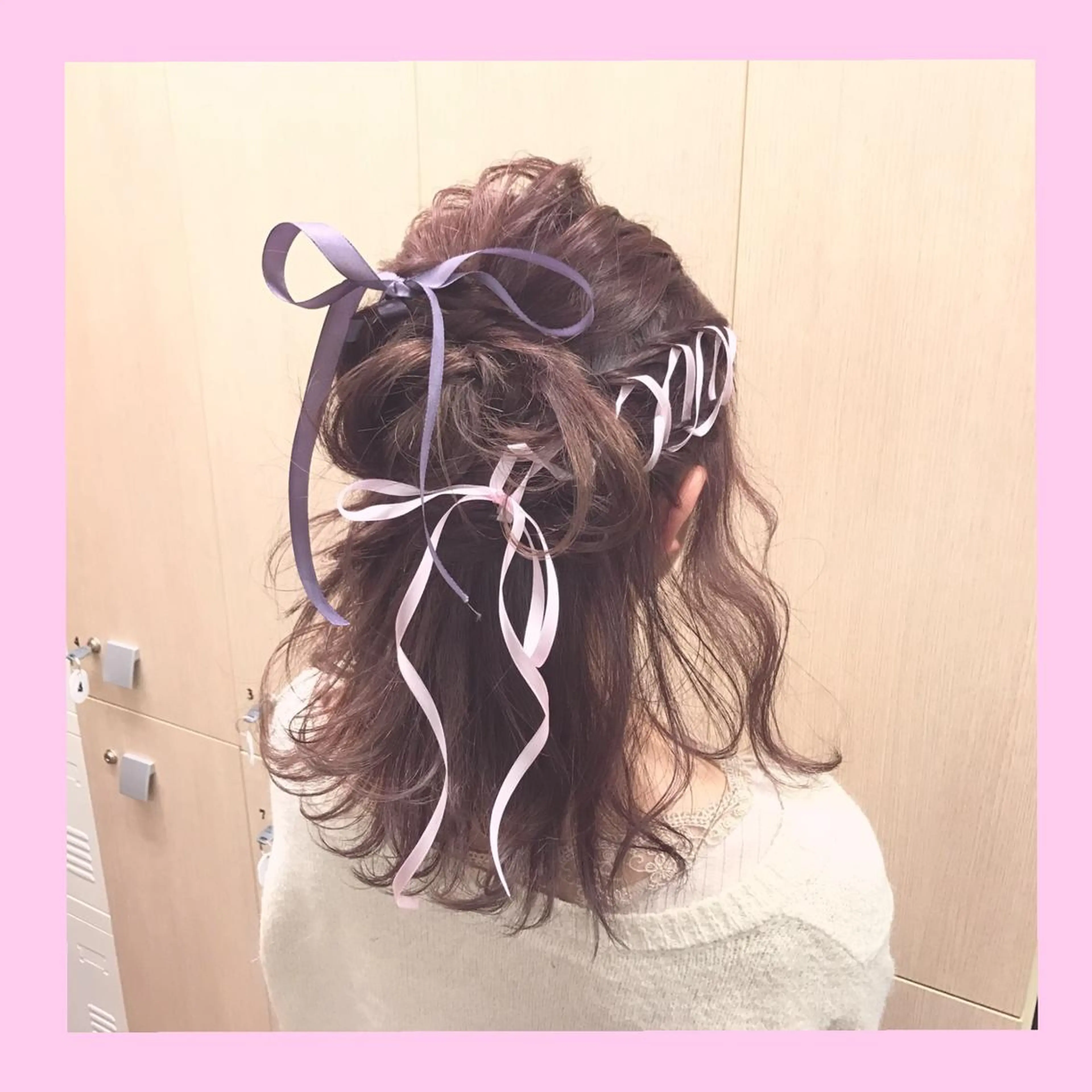 セミロング ヘアアレンジ SHIN/レイヤー カット×クロスパーマのヘアスタイル