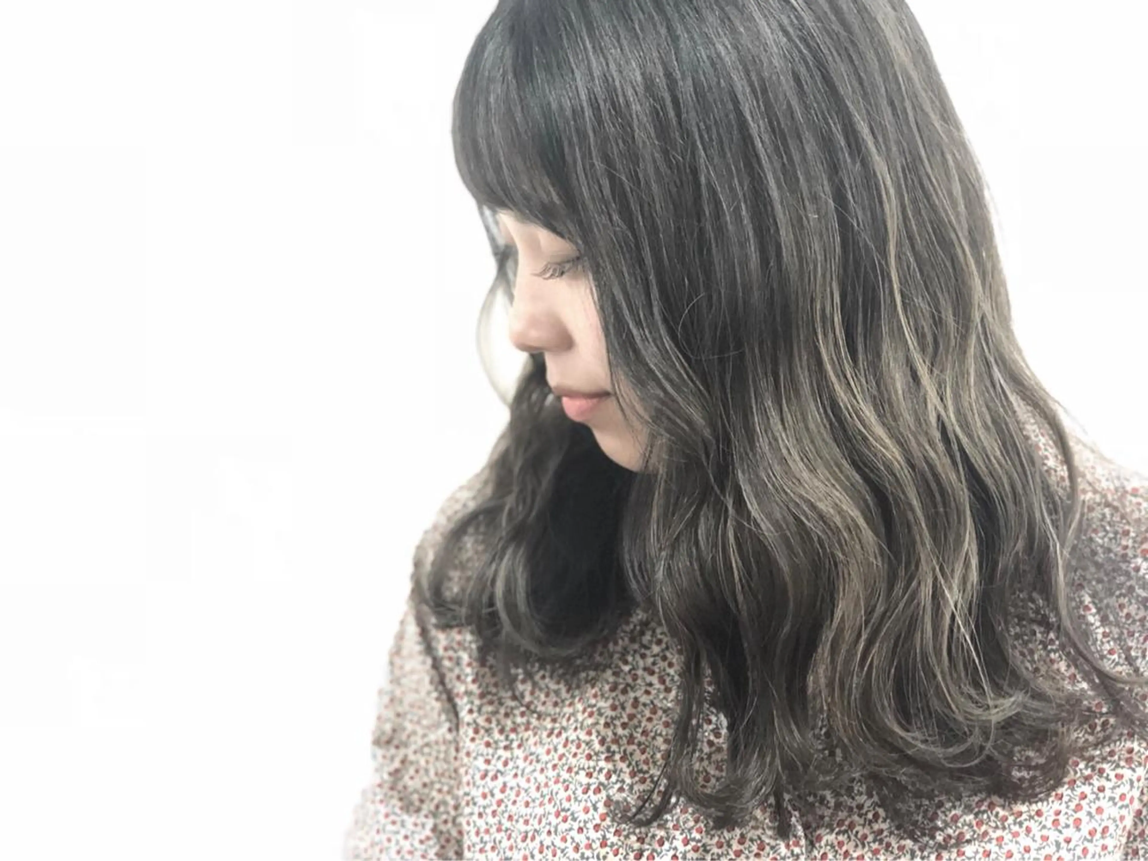 セミロング カラー ヘアカラー 新井 友菜のヘアスタイル