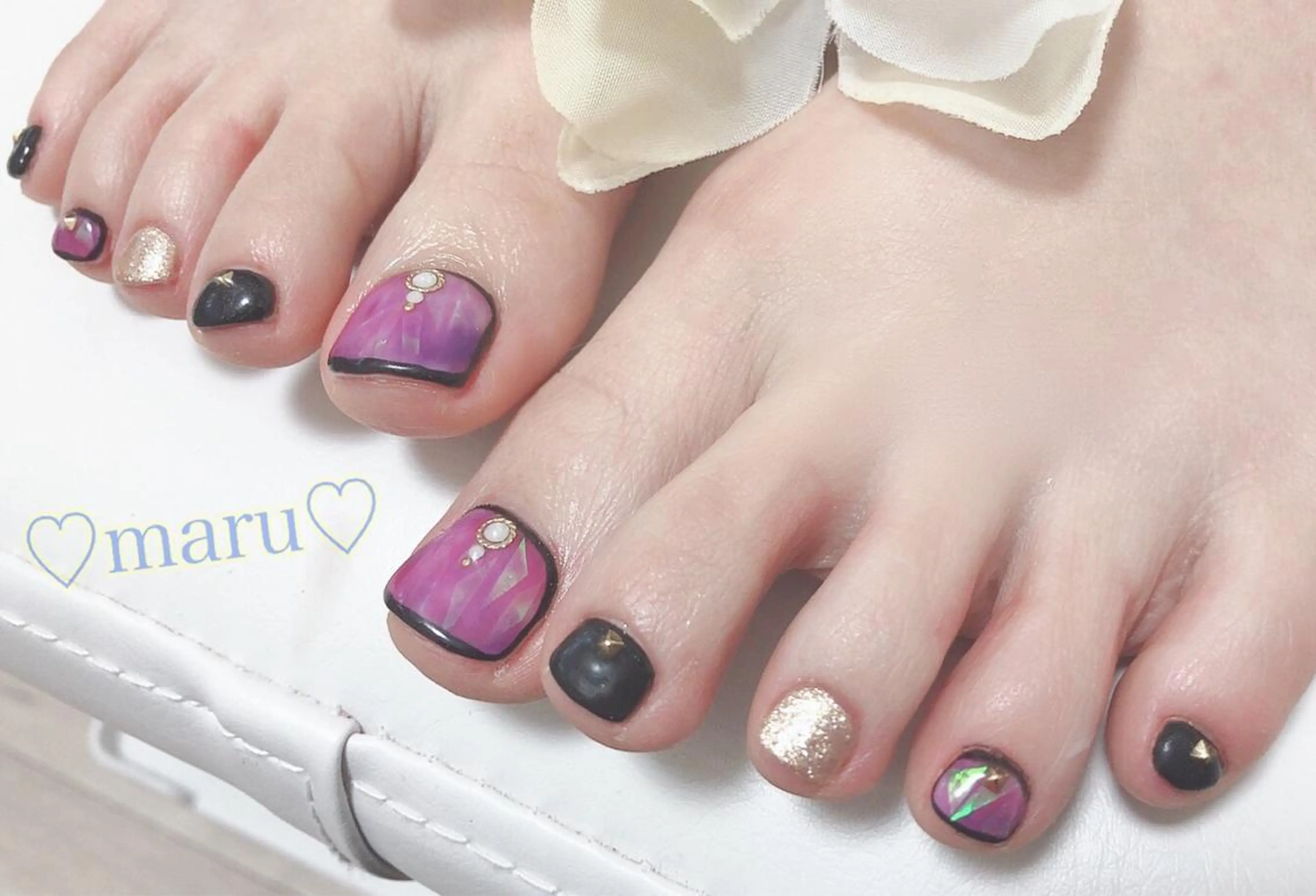 ネイル ハンドネイル フットネイル まるみ♡8/25- 31お休み🙇‍♀️のネイルデザイン