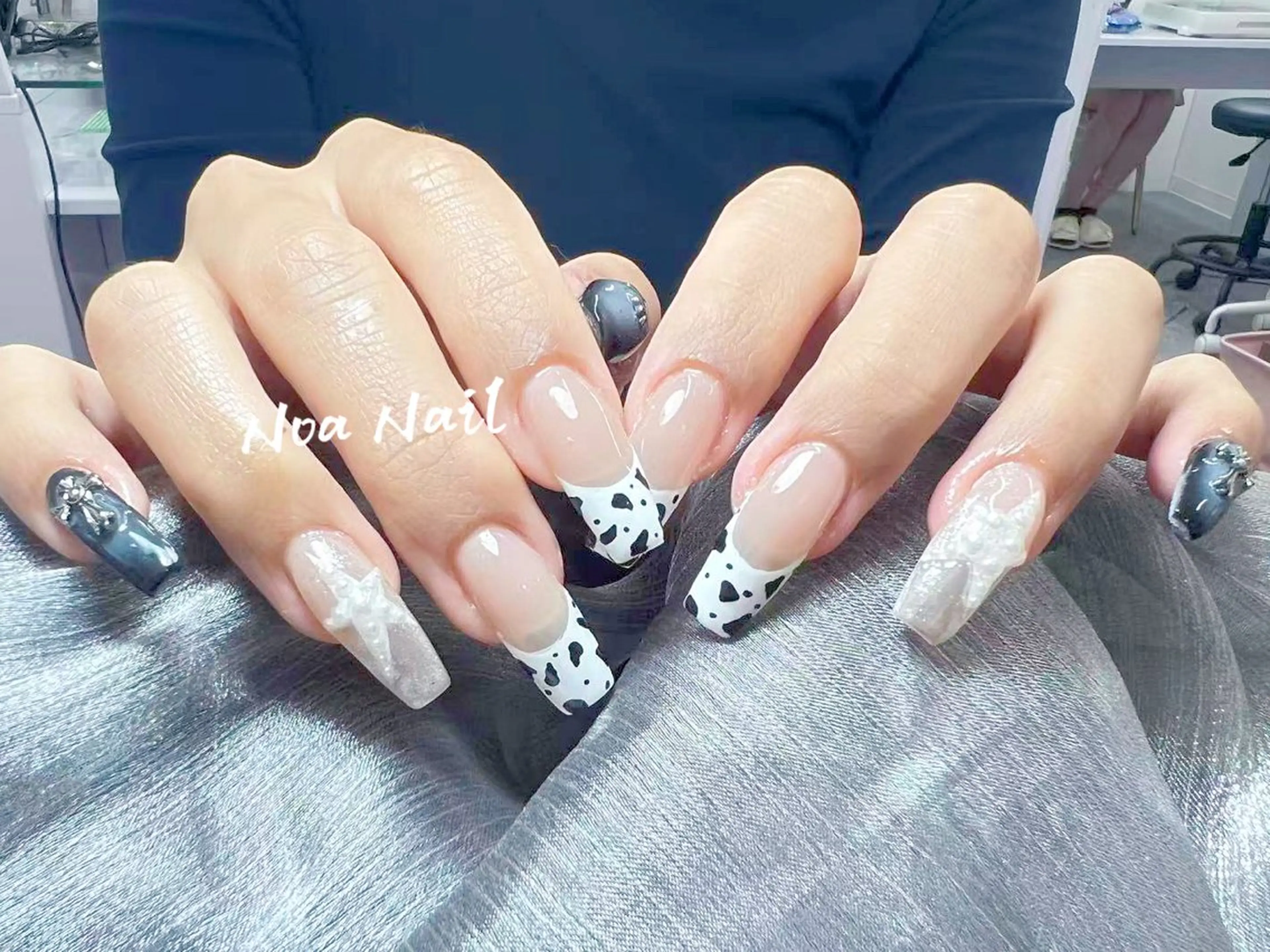 ロング 韓国風ヘア ハンドネイル 鈴木 カナのネイルデザイン