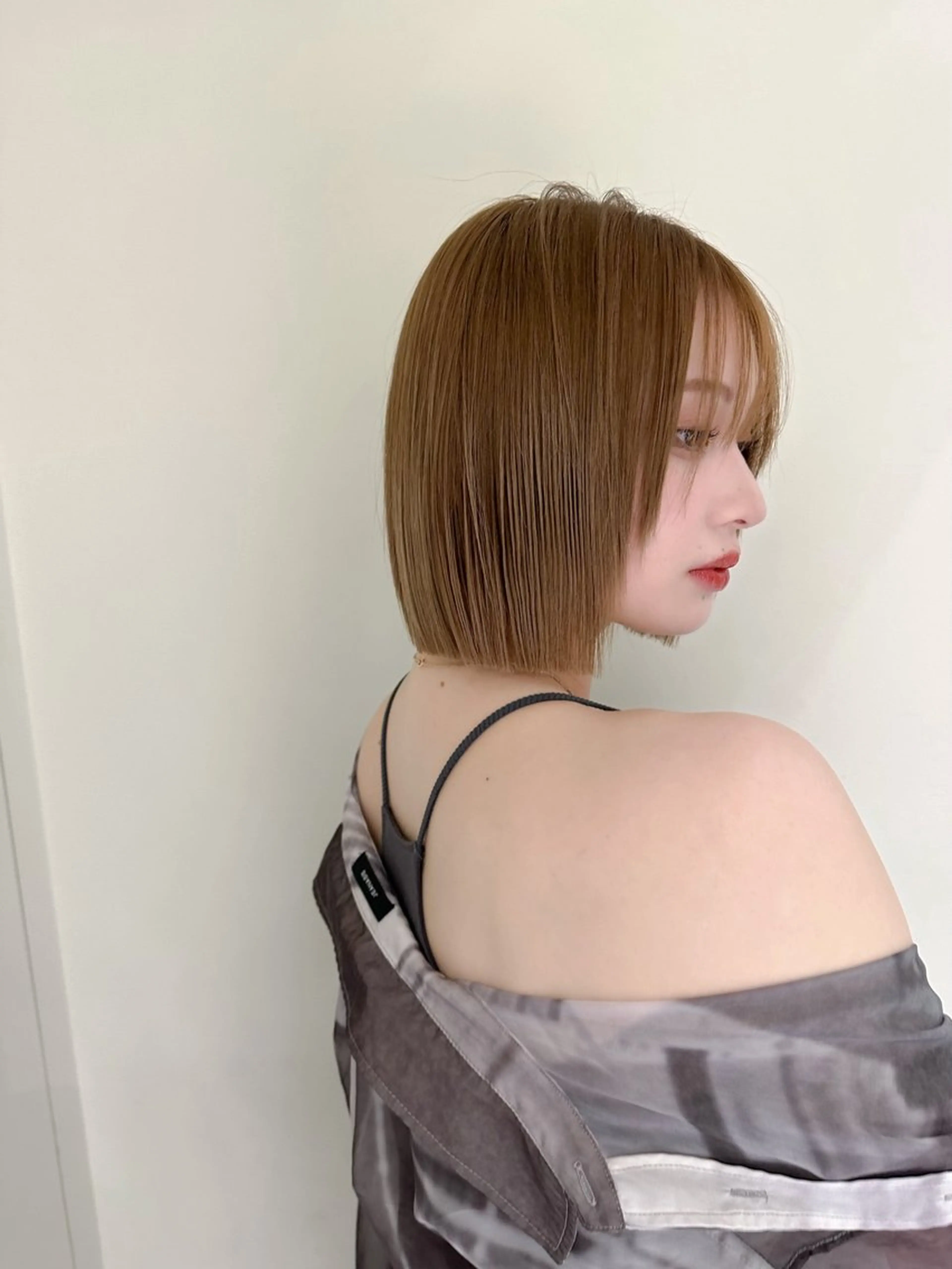 ショート ボブ 🎗️似合わせ/小顔 顔周りカット/透明感のヘアスタイル