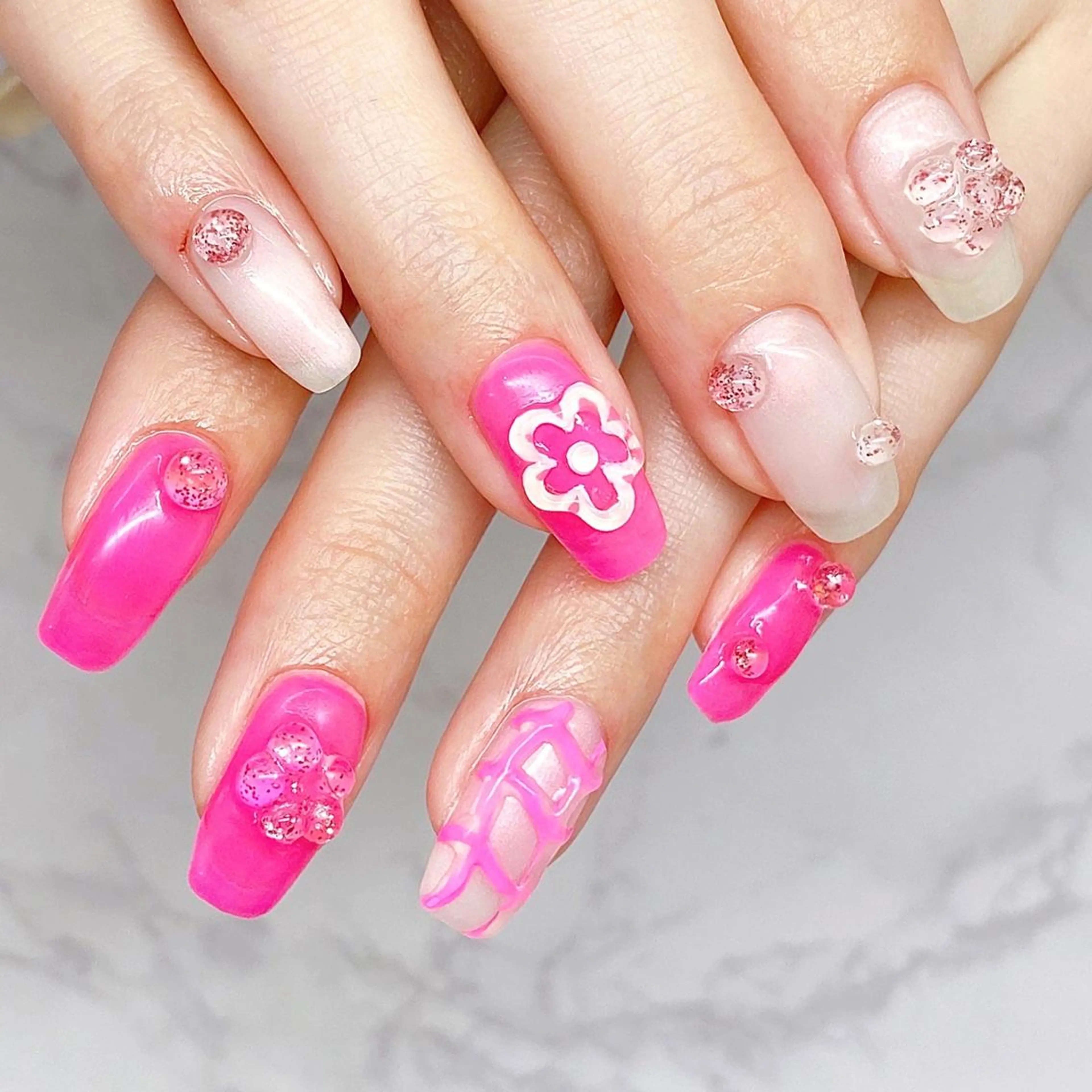 ネイル クリアネイル ピンク ハンドネイル ハンドケア 💐ka yo💐（東白楽）のネイルデザイン