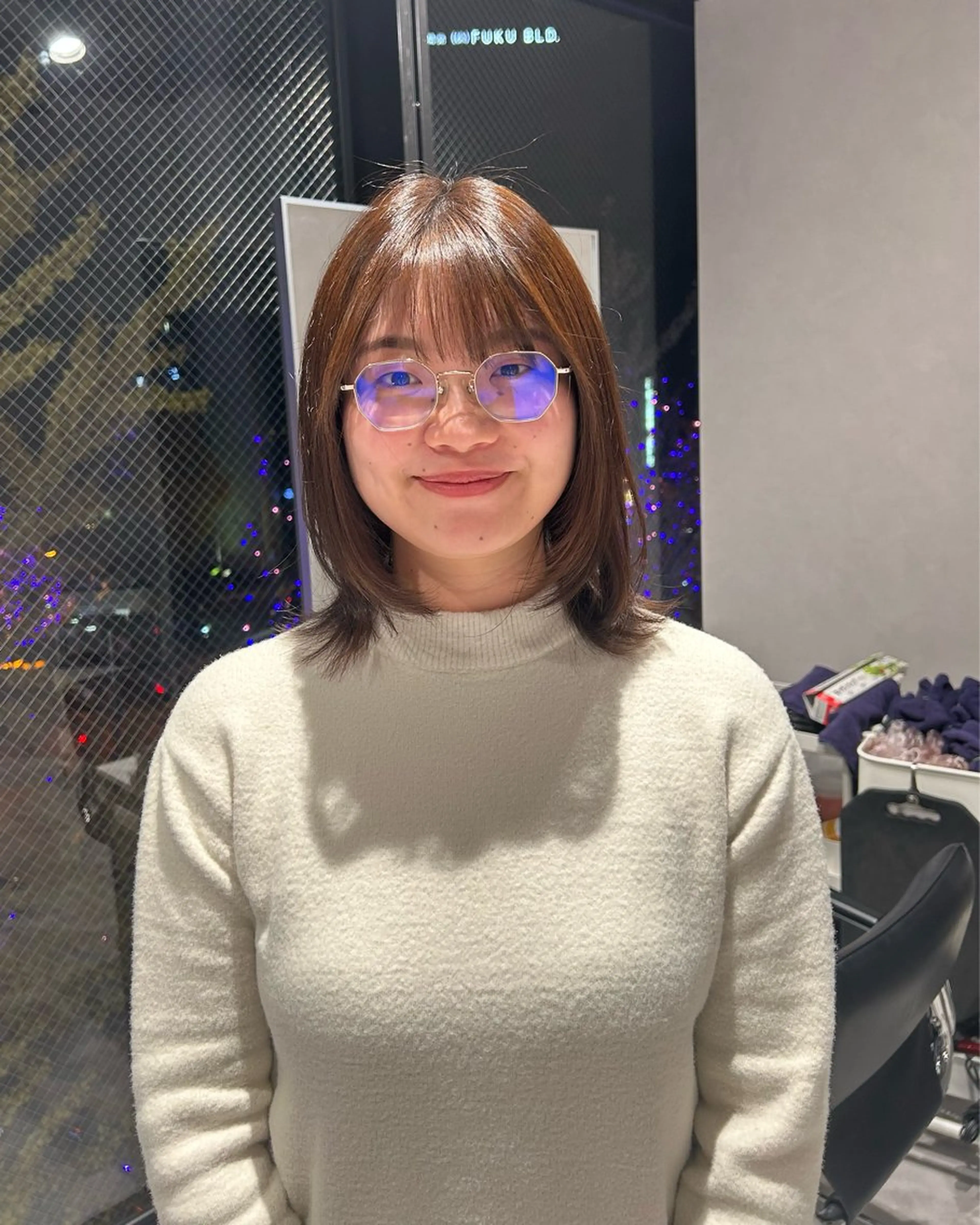 セミロング レイヤーカット 外ハネヘア 寺川留以 /カットモデル募集中のヘアスタイル