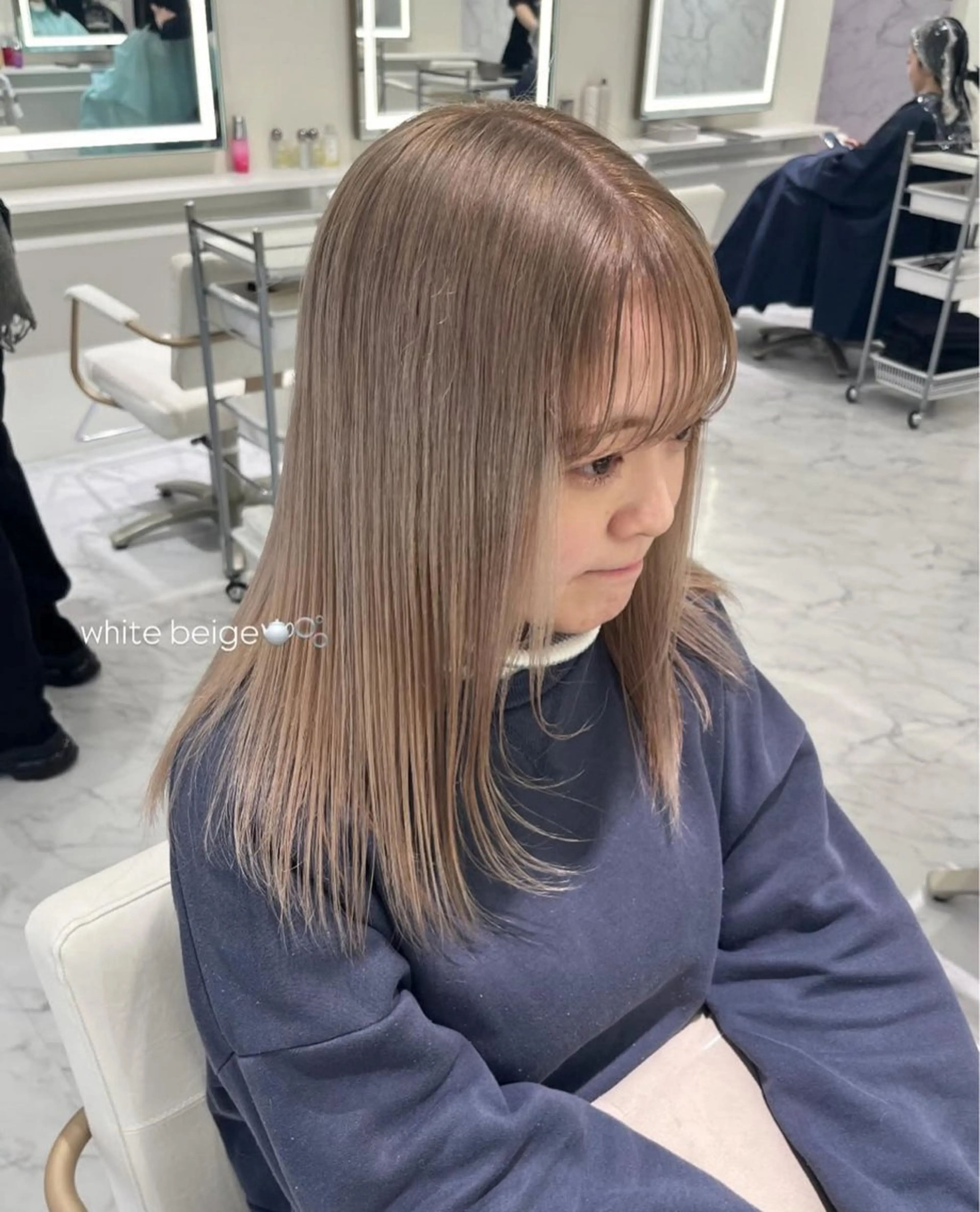 セミロング カラー ブリーチ ヘアカラー ParveMix 🌝🫧山本 玲南のヘアスタイル