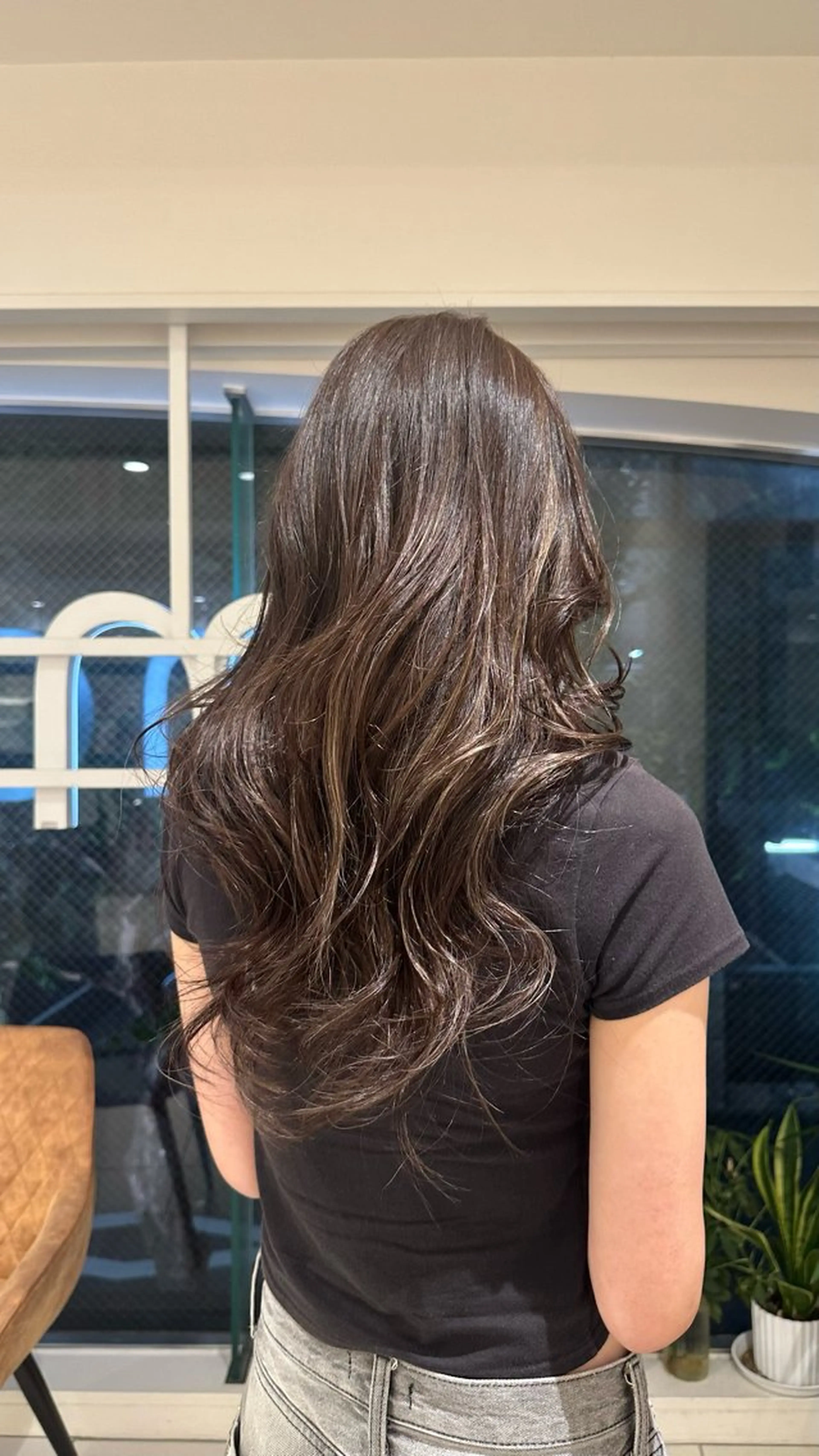 ロング カラー ハイライトカラー ハイライト カット ヘアカラー トリートメント 🤎ハイライト/ 耳ツボジュエリー🤎のヘアスタイル