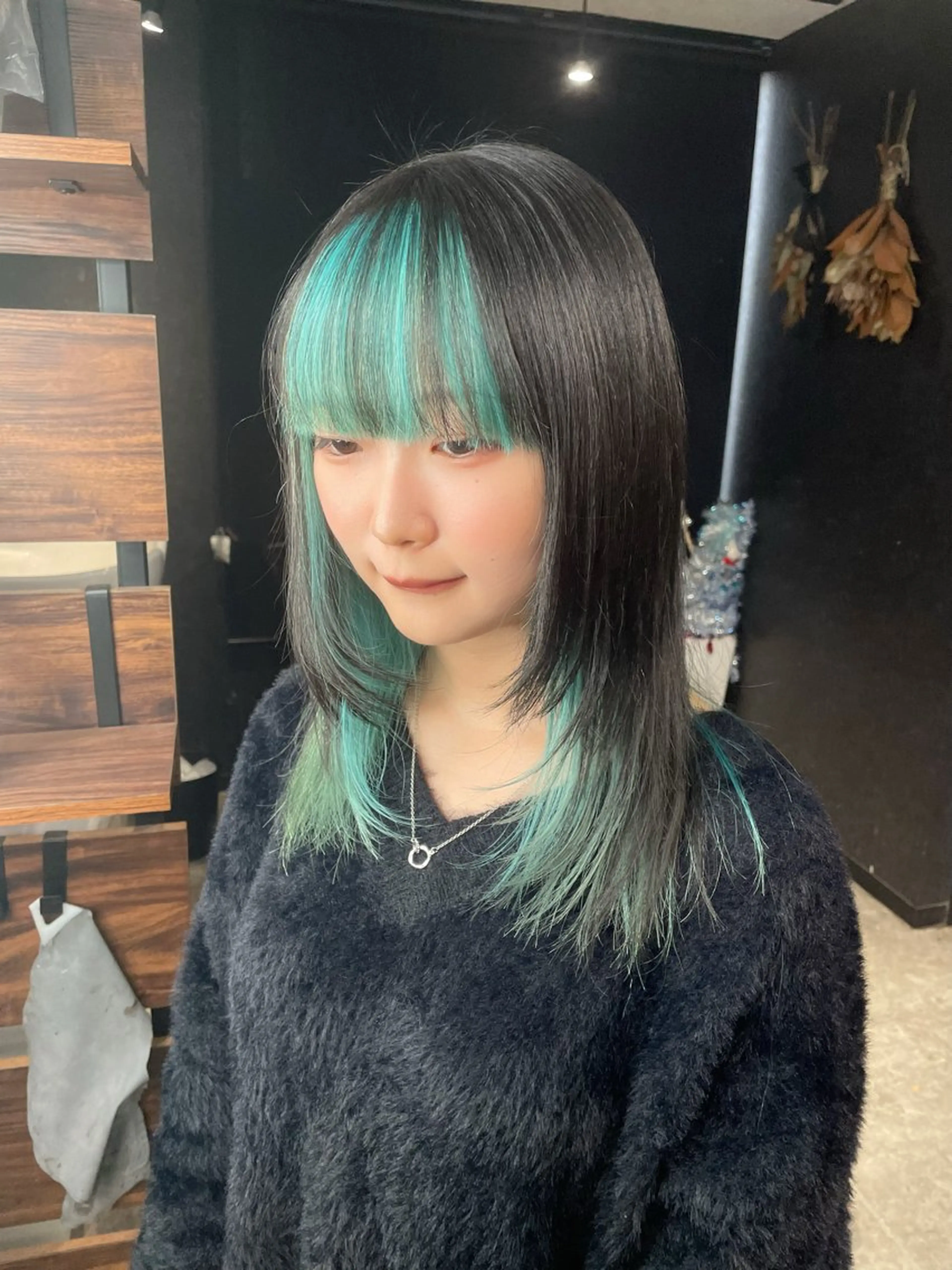 ミディアム カット トリートメント ハンソン ディンのヘアスタイル