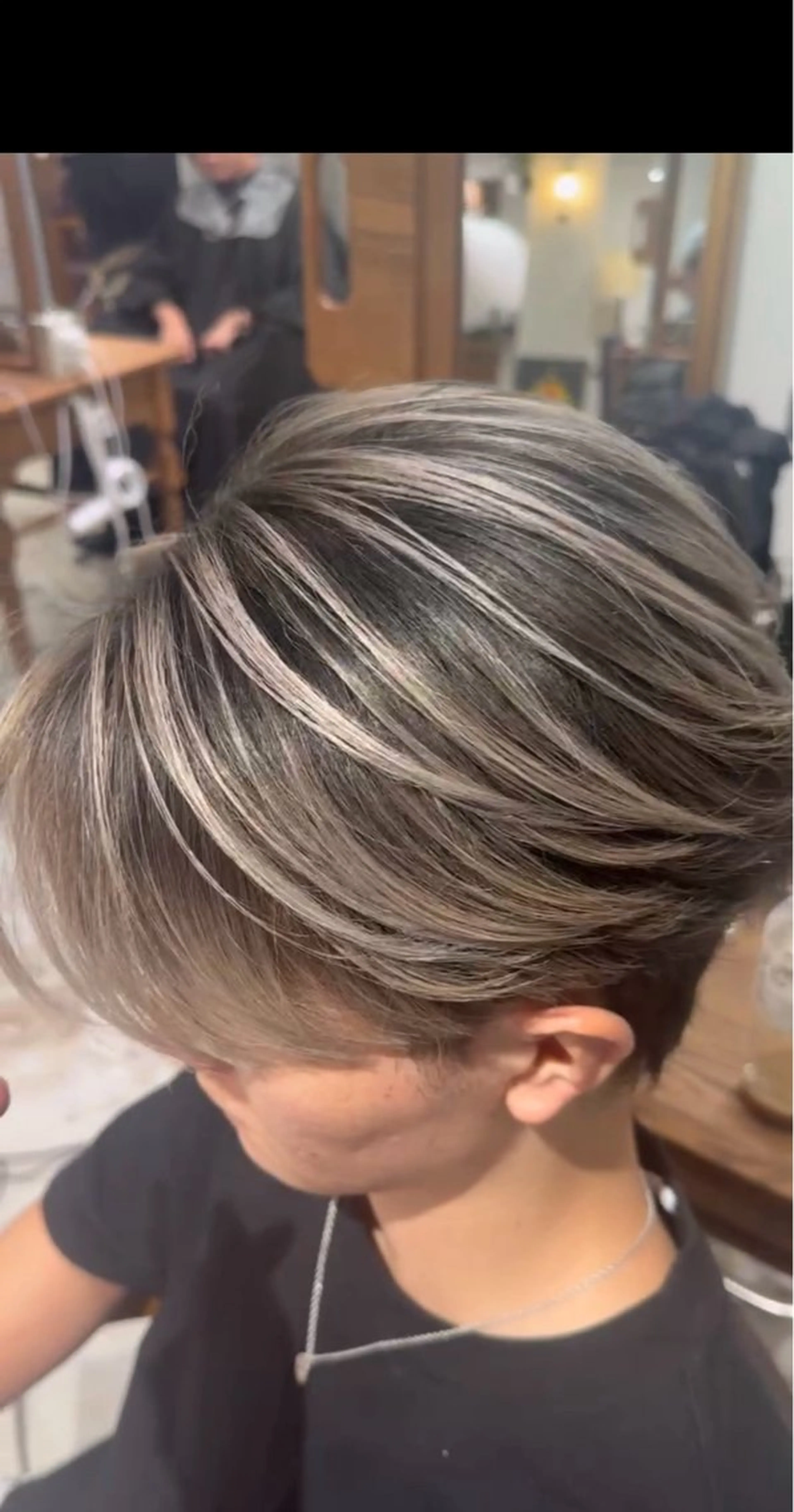 ミディアム カラー バレイヤージュ レイヤーカット 【メンズ特化】　倉山 和樹のヘアスタイル