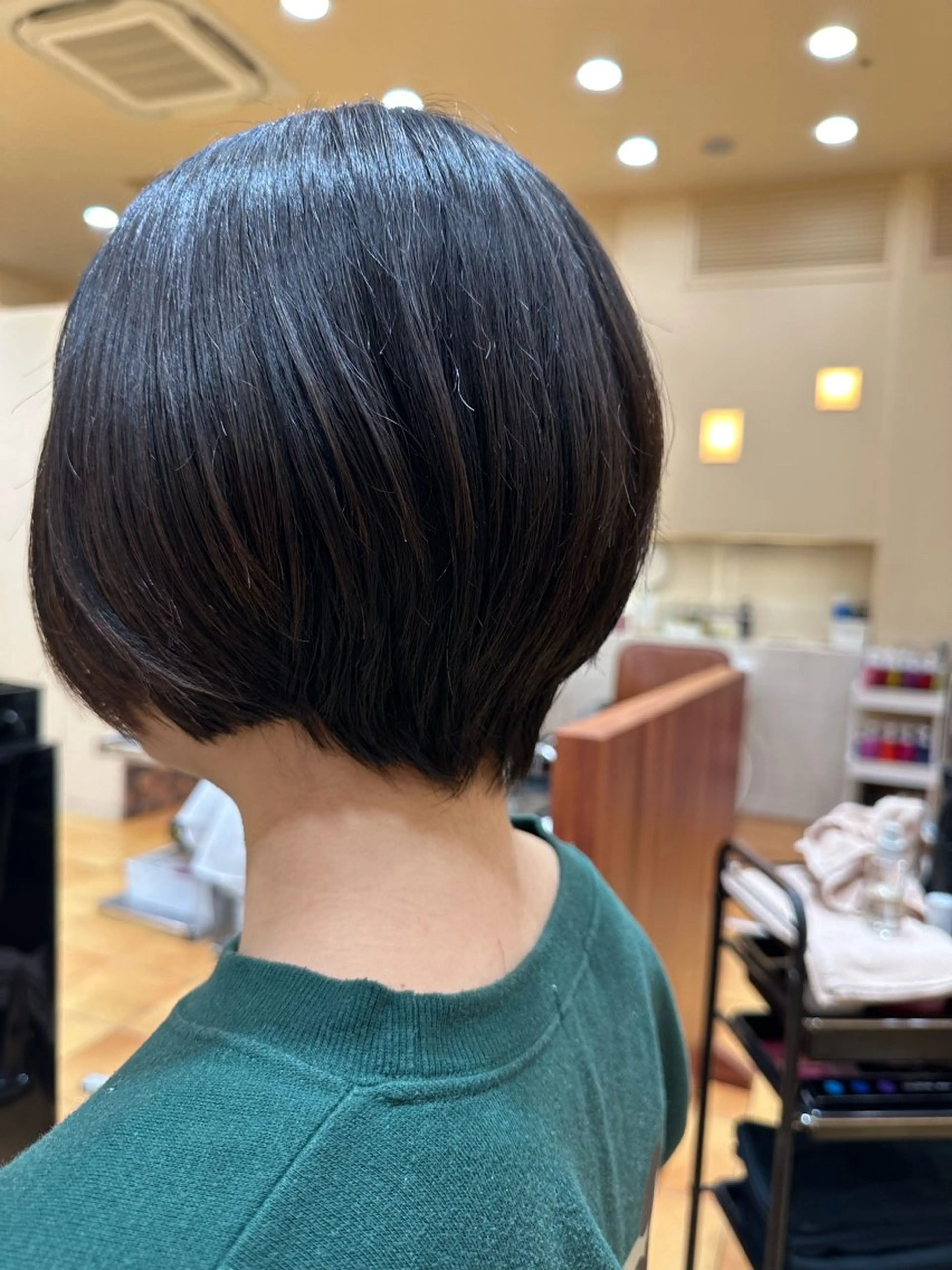 ショート とうい/パーマボブ/ くせ毛/丸みボブのヘアスタイル