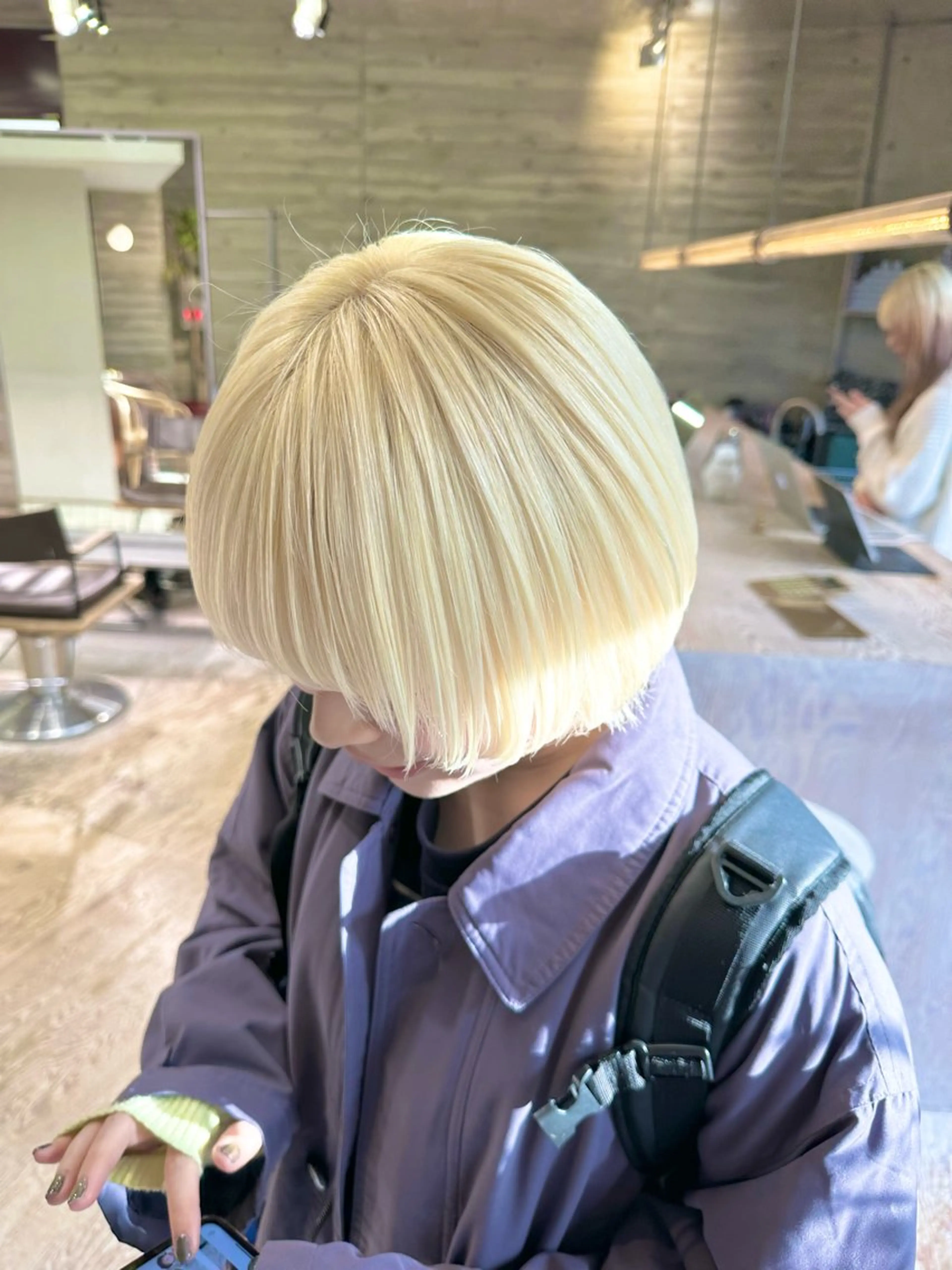 ショート カラー ヘアカラー トリートメント kai .のヘアスタイル