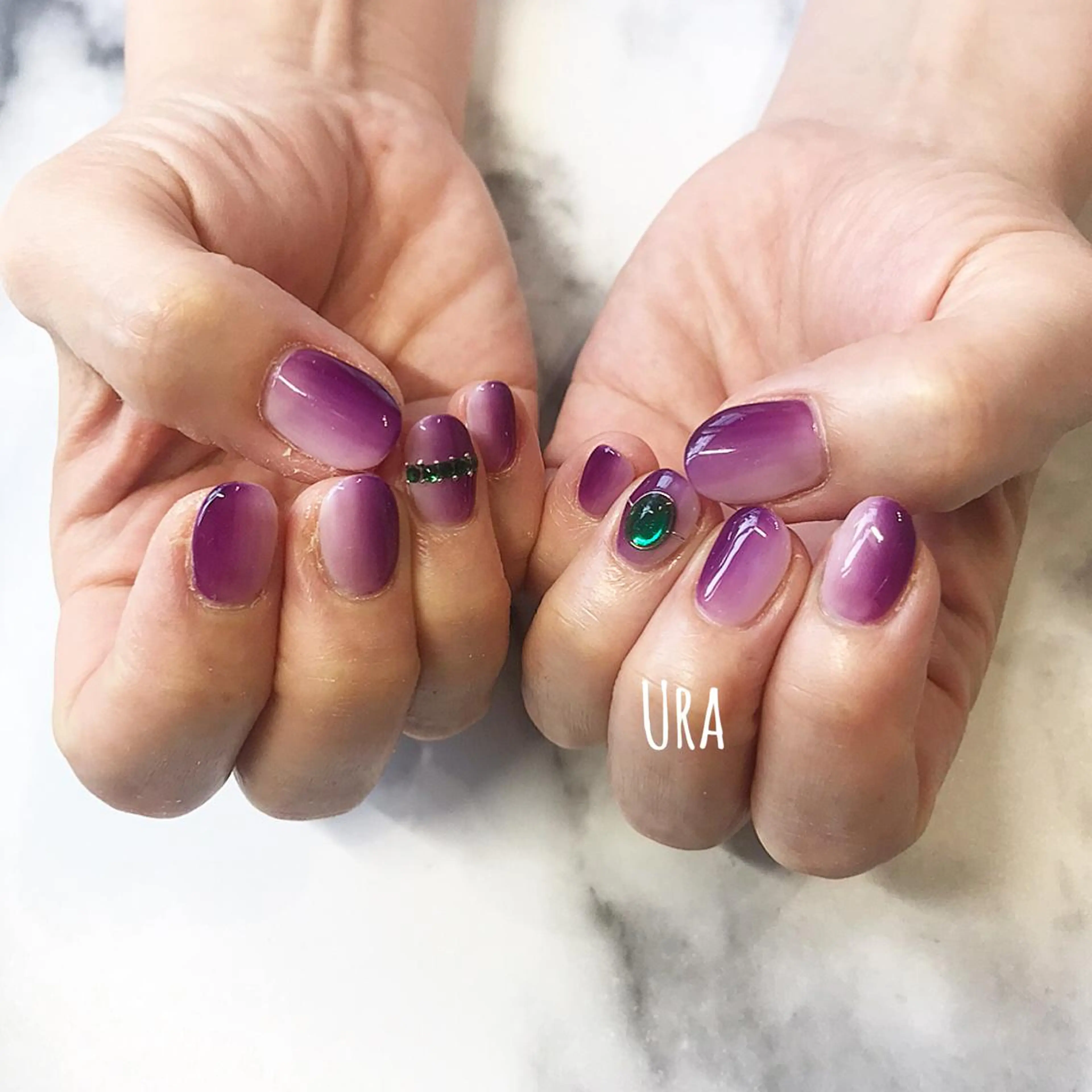 ネイル UrakoNail 《nail》のネイルデザイン