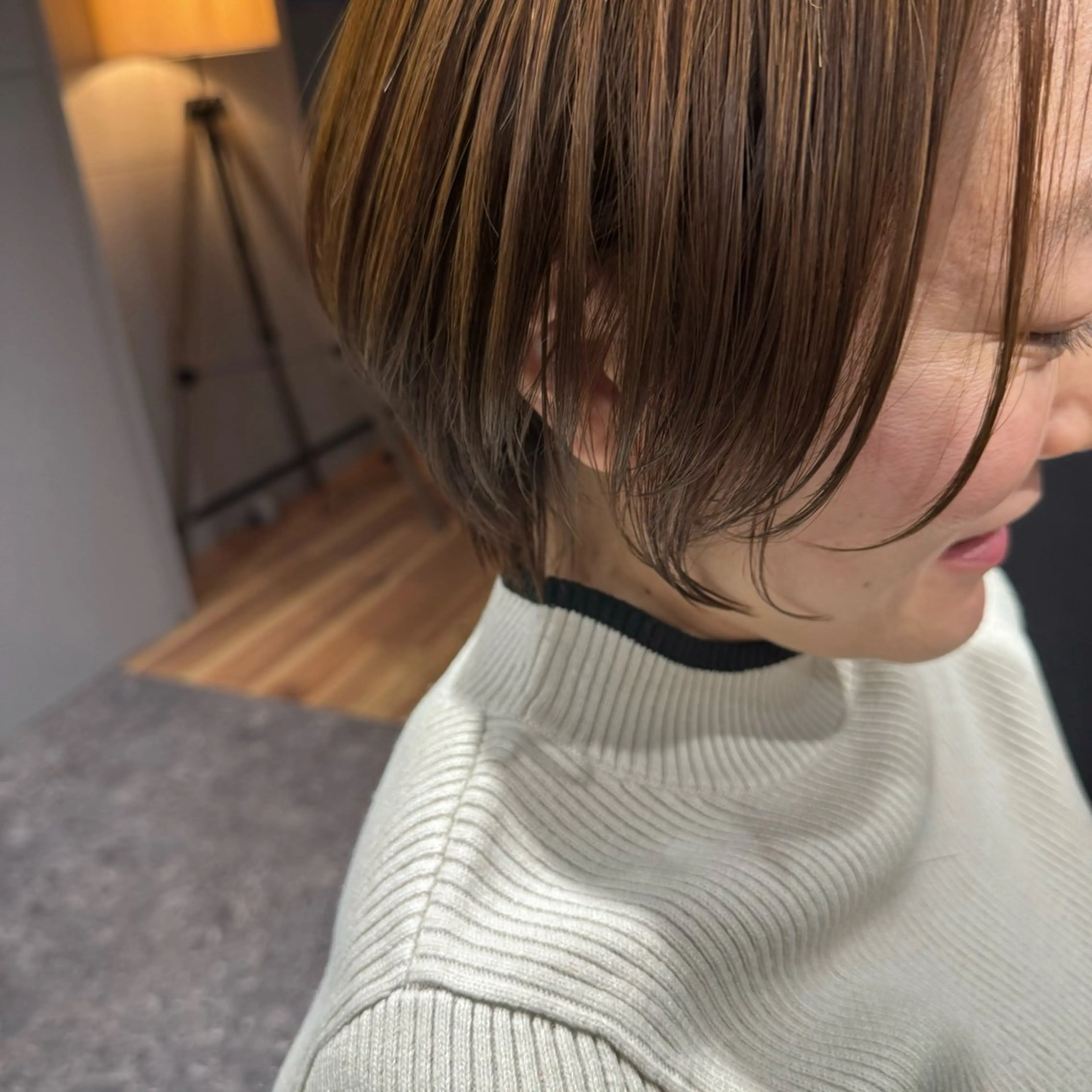 ショート カラー ブリーチ イルミナカラー 髪質改善 ショートヘア 縮毛矯正 カット ヘアカラー トリートメント OAK 中目黒のヘアスタイル