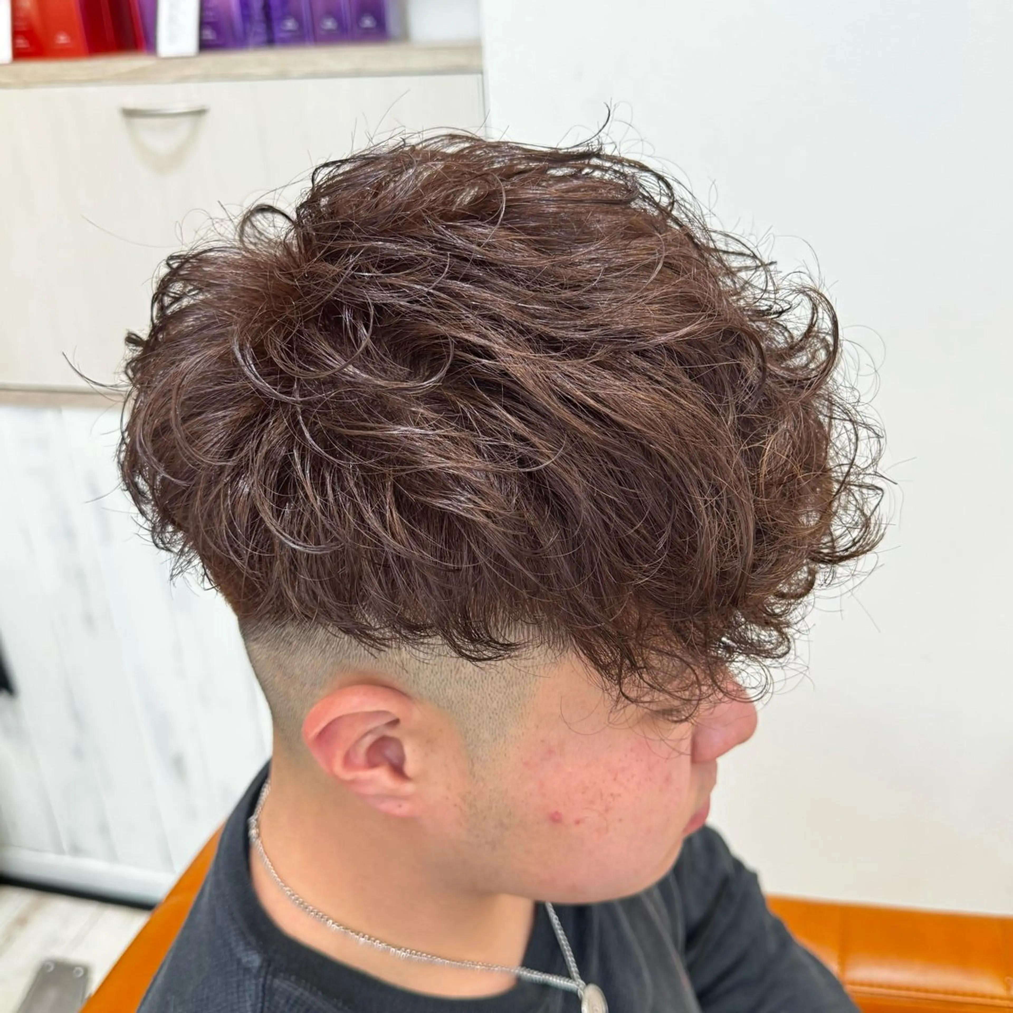 ショート パーマ メンズ スペインカール カット パーマ 吉田 新平のヘアスタイル
