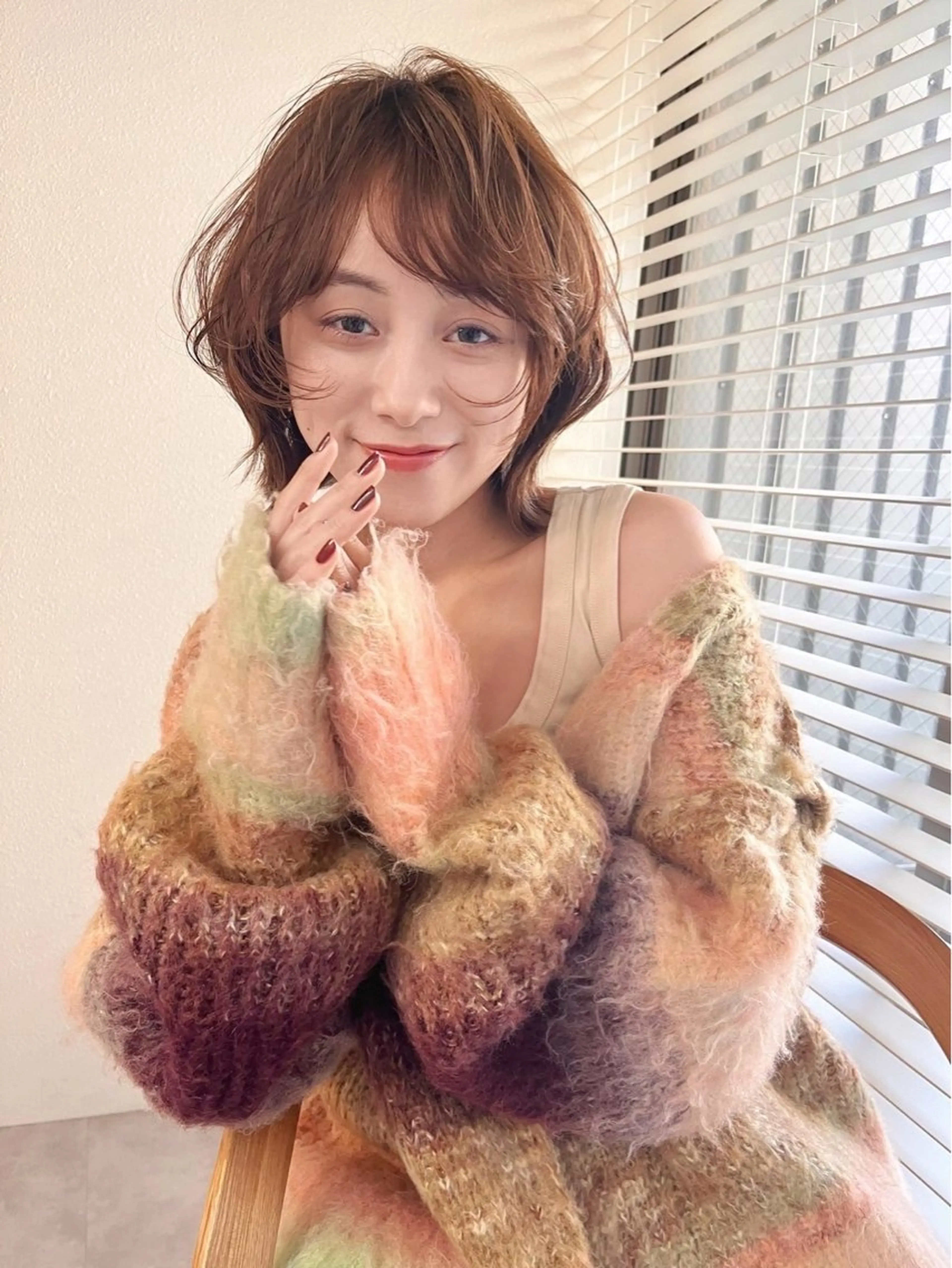 ミディアム カラー 透明感カラー ボブ 韓国風ヘア レイヤーカット ヘアカラー ロンド プロフィール浦和のヘアスタイル