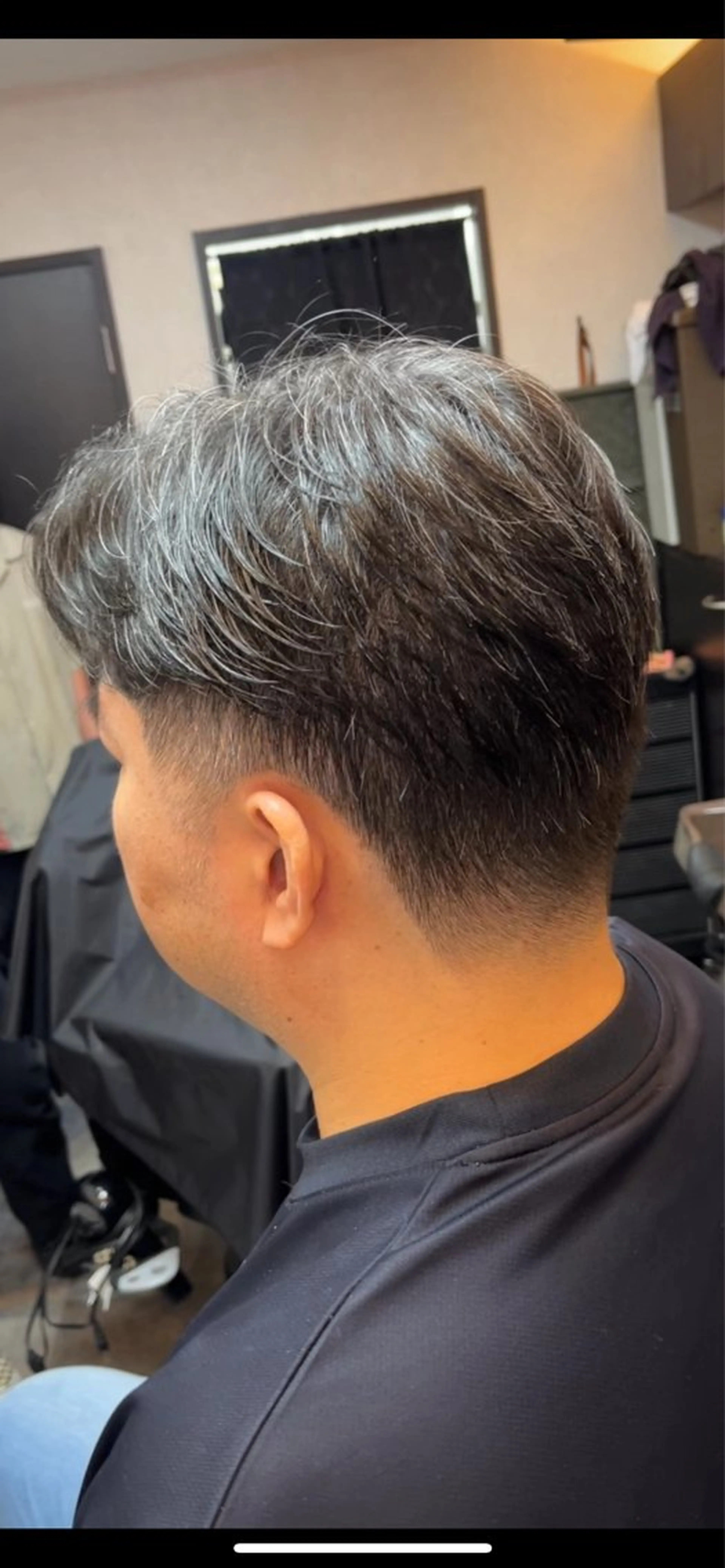 ショート メンズ センターパート フェードカット Smail Hair 大森店所属・安立 玲於のヘアスタイル