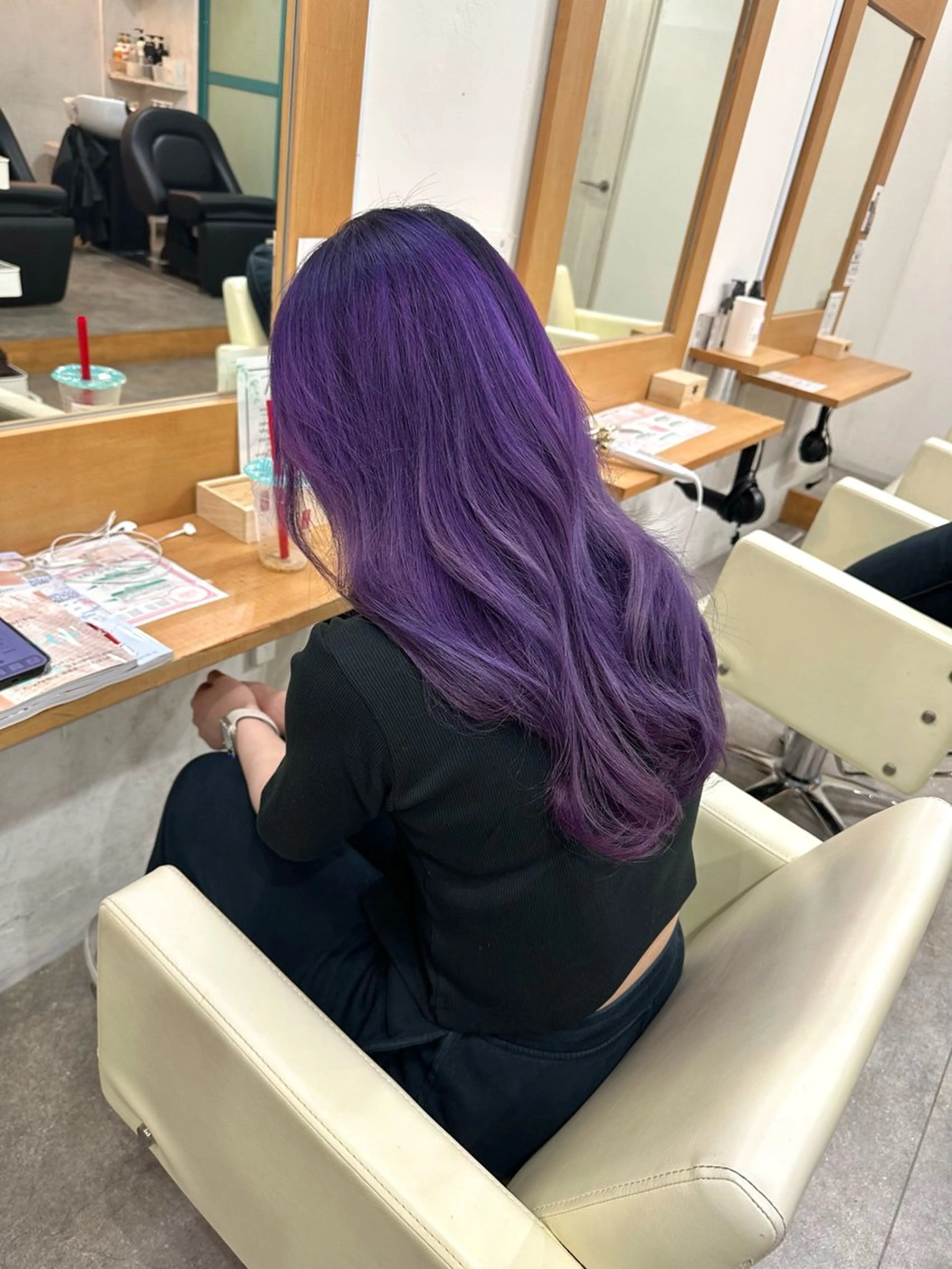 ロング カラー ヘアアレンジ ブリーチ ケアブリーチ パープルカラー ロング カット ヘアカラー SALOWIN京都河原町Suite店所属・外国人風レイヤー/ ハイトーンSHUのヘアスタイル