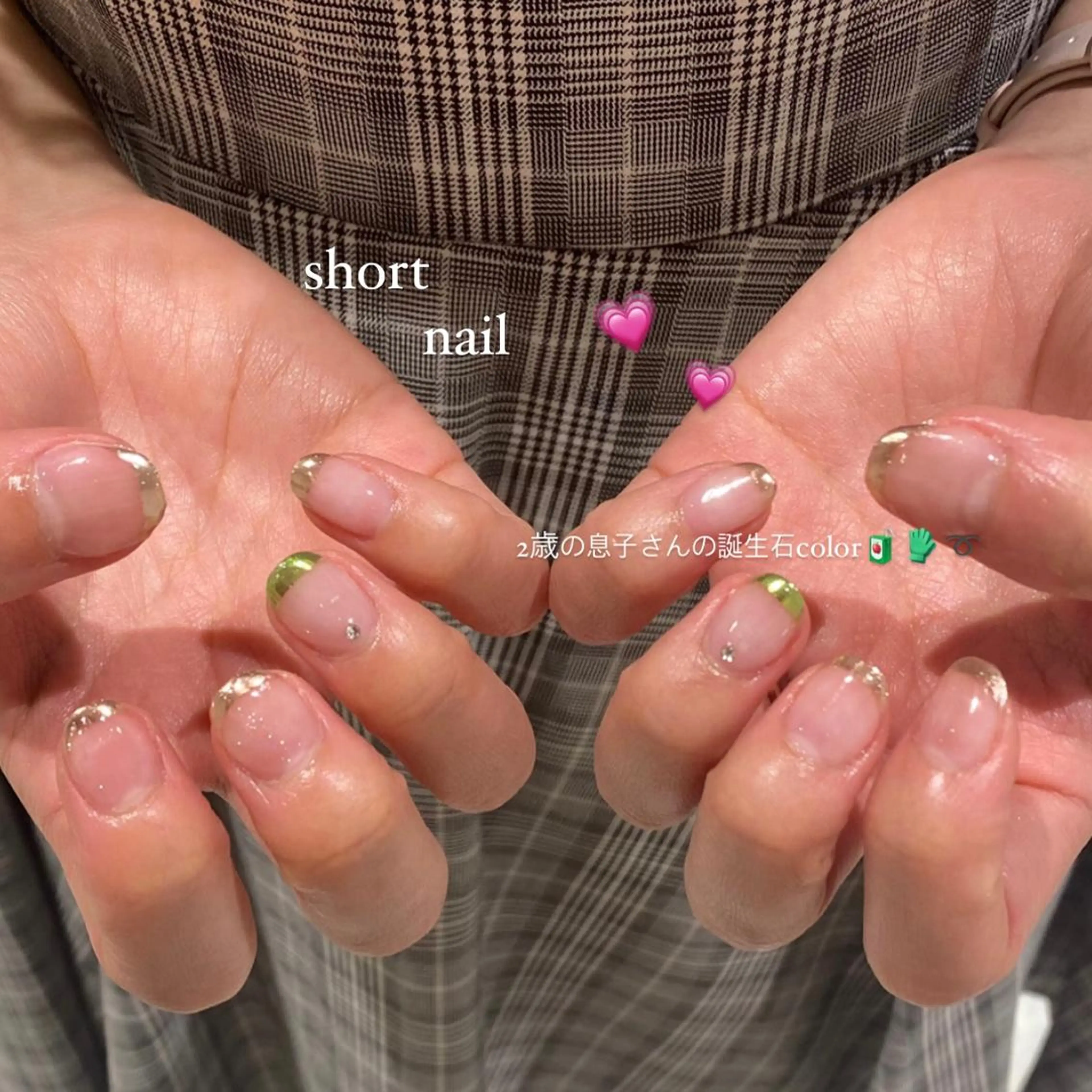 ネイル フレンチネイル ミラーネイル PLATINUM   DOLL【プラチナムドール】所属・ひろこ eyelist🎀のマツエク・マツパデザイン