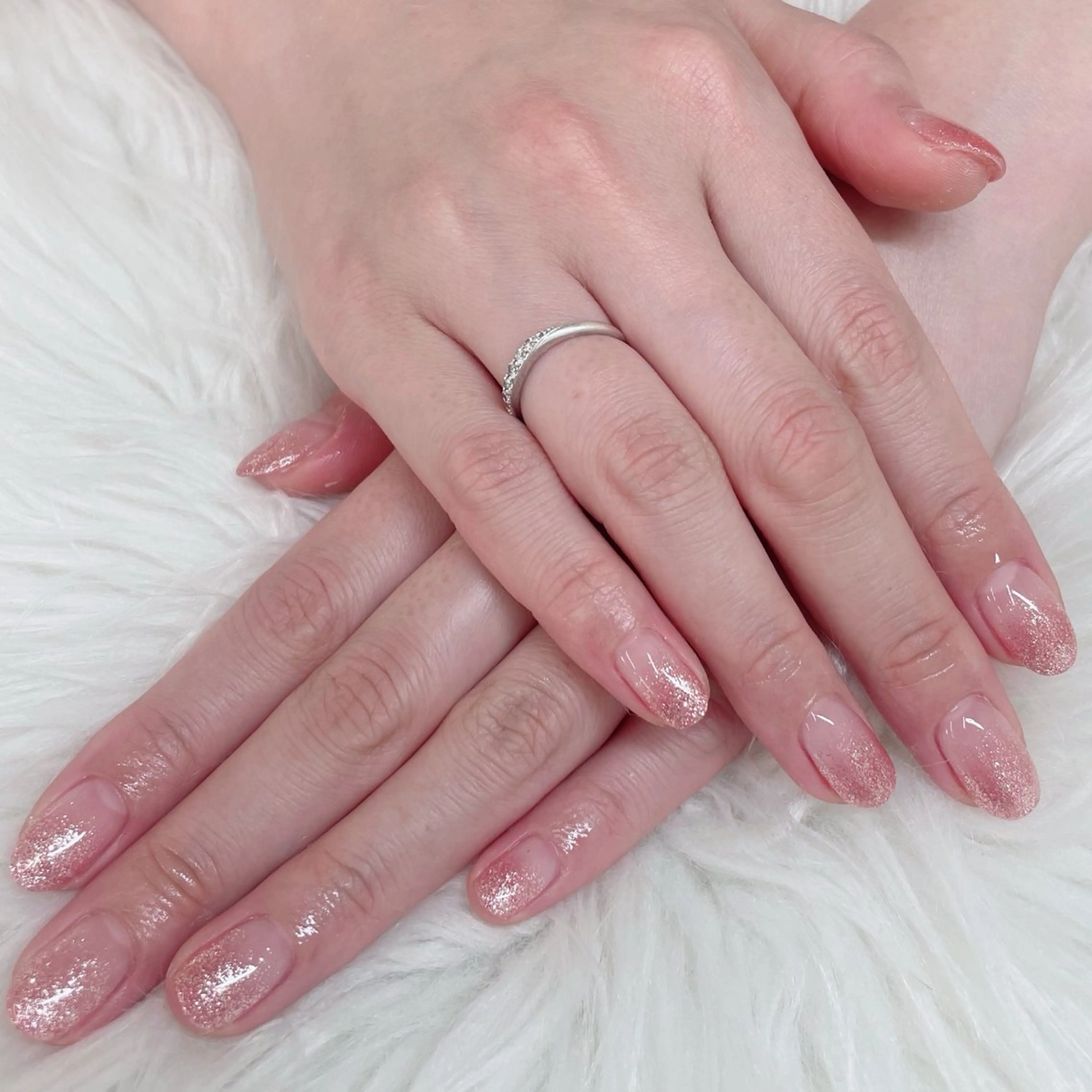 ネイル ラメ(グリッター) ラメグラデーション エリクサーネイル池袋店所属・エリクサーネイル池袋 大槻のネイルデザイン