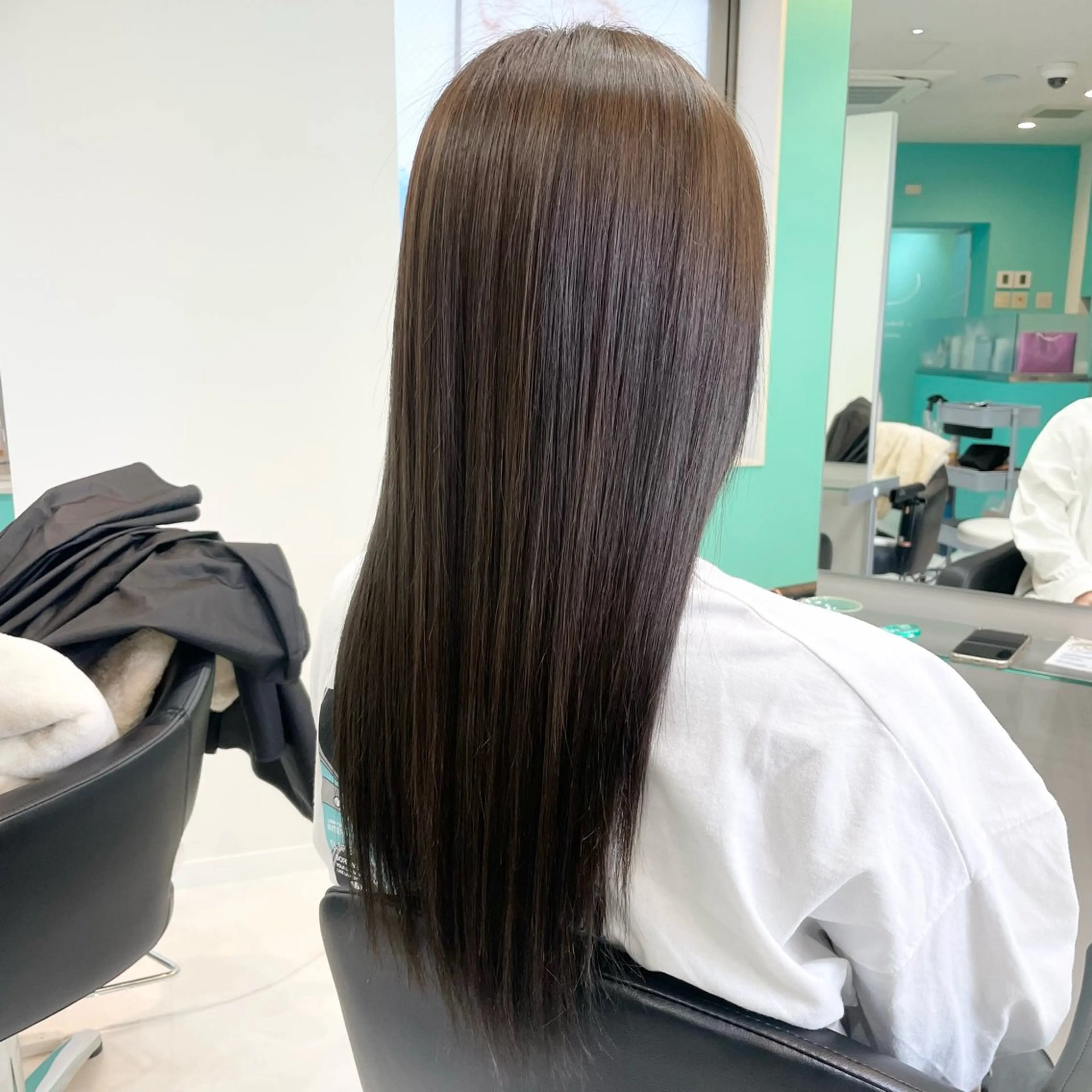 ロング カラー ベージュカラー オリーブベージュ イヤリングカラー 🫧Natsukiのヘアスタイル