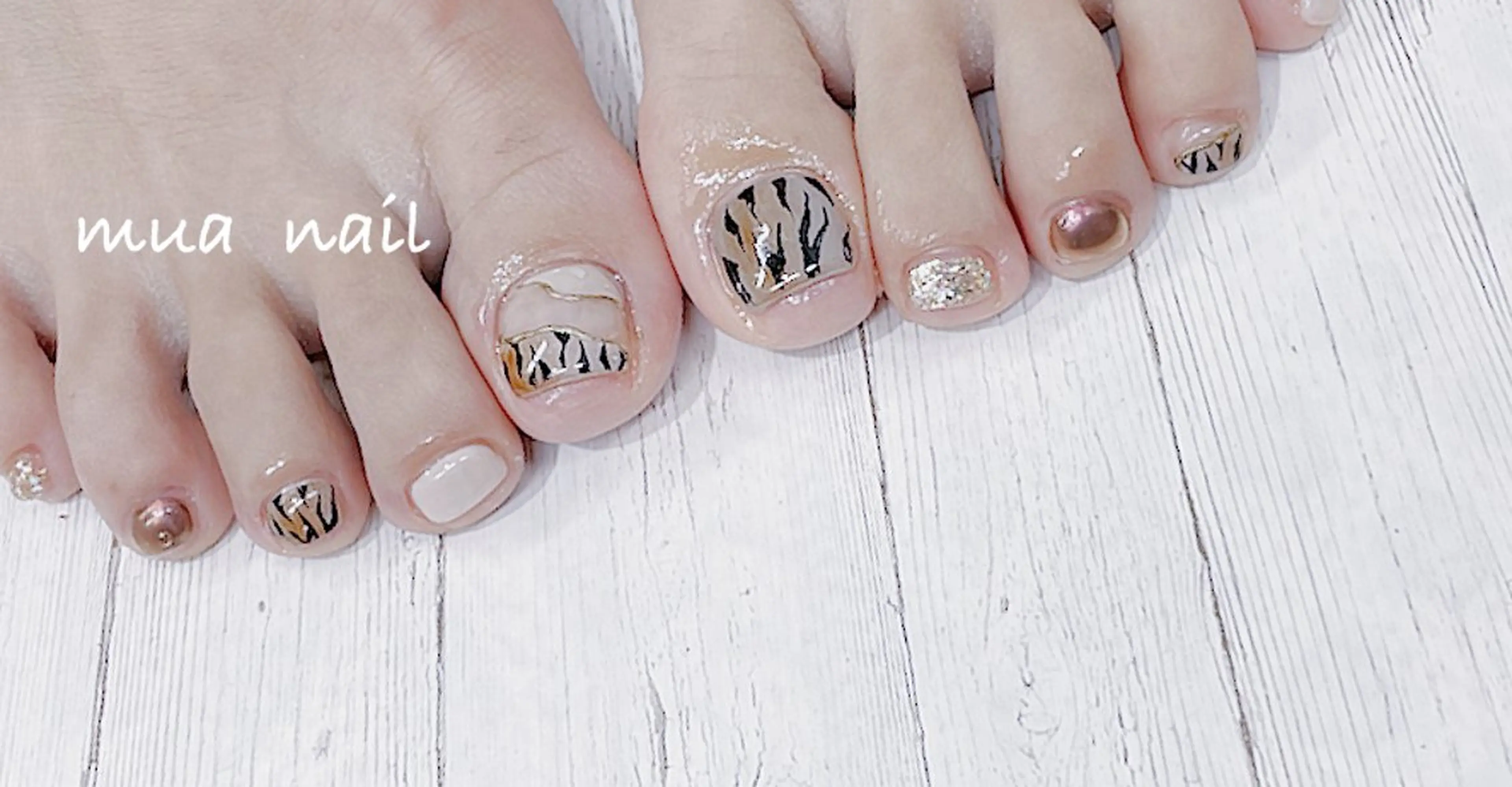 ネイル フットネイル フットネイル mua nail mikiのネイルデザイン