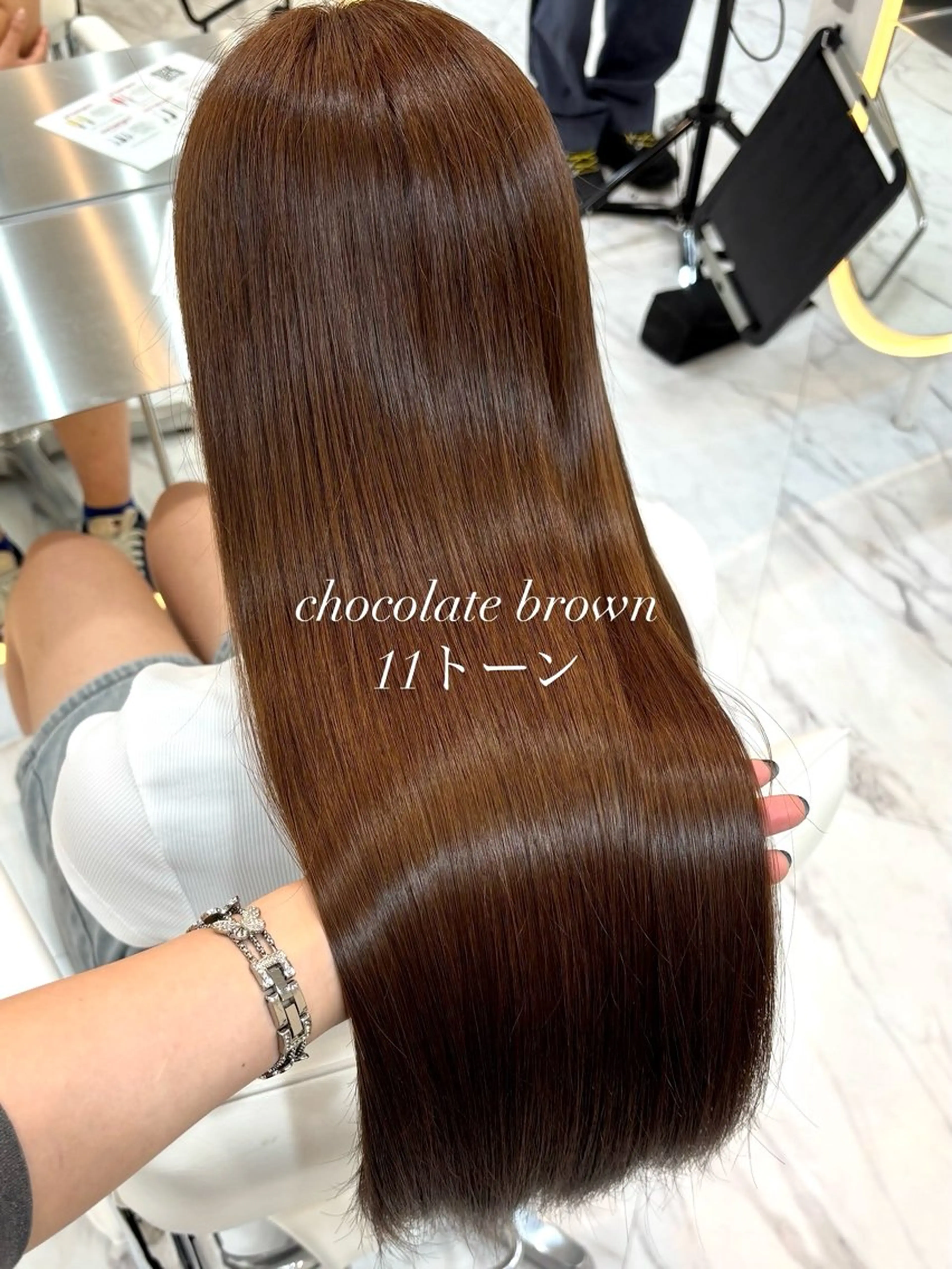 ロング カラー ブリーチ ブラウンカラー チョコレートブラウン ダブルカラー ブリーチなしカラー ヘアカラー トリートメント ii+U 銀座【アイユーギンザ】所属・Hikaru カットモデル募集中のヘアスタイル