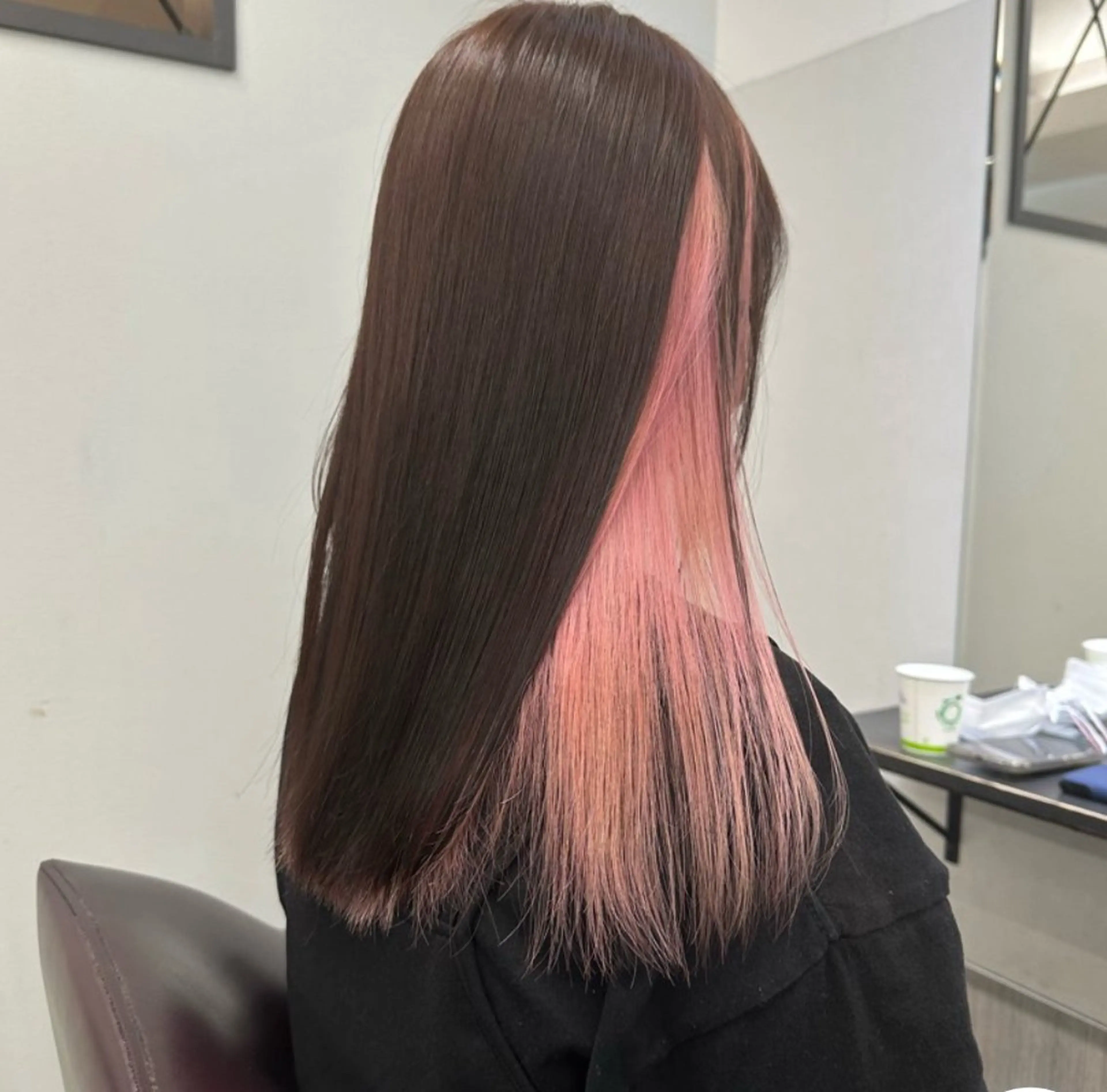 インナーカラー+トリートメント(ブリーチ込み)の写真
