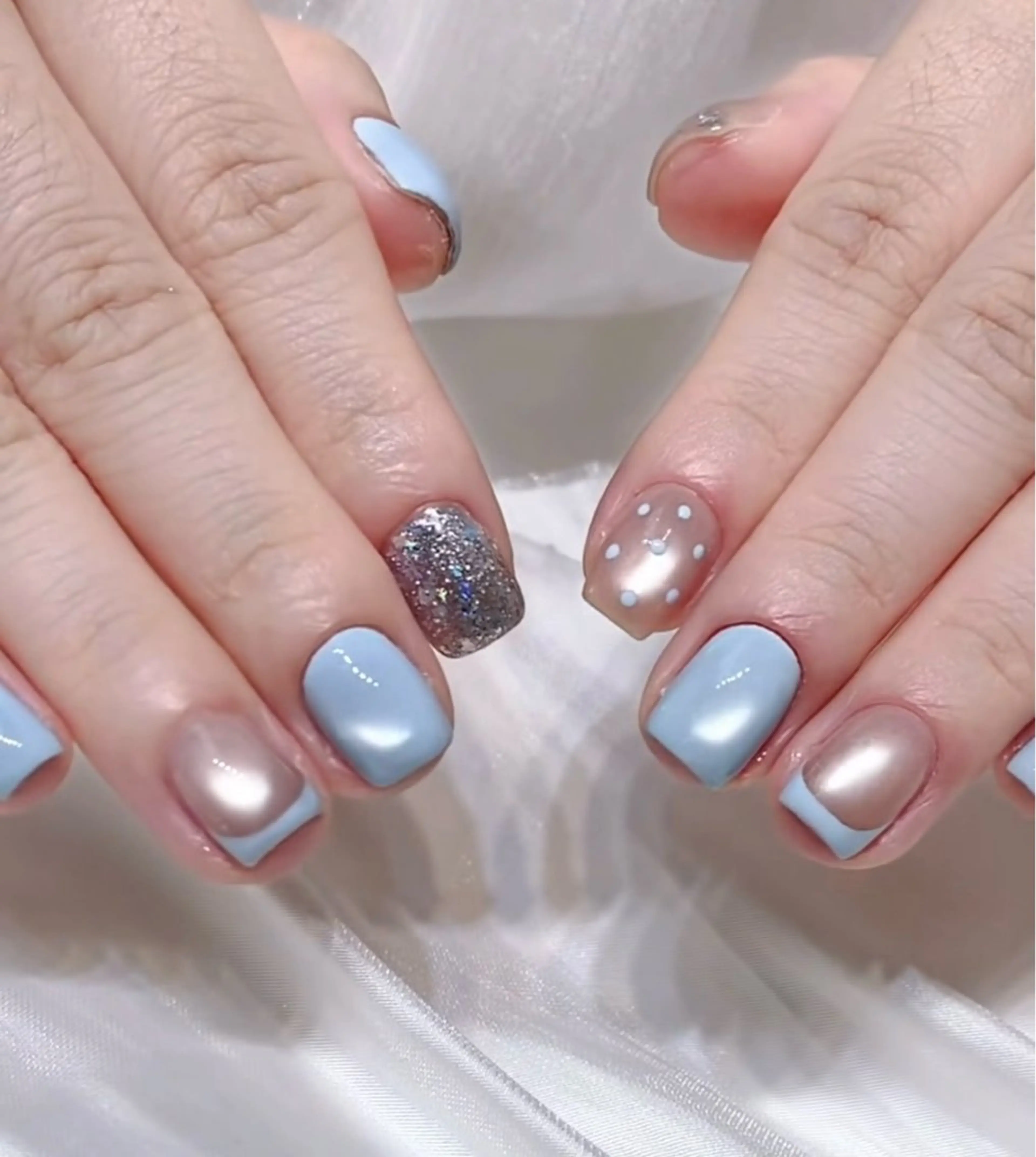 ネイル アートネイル 成人式 ジェルネイル 持ち込み ニュアンスネイル Kora Nailのネイルデザイン