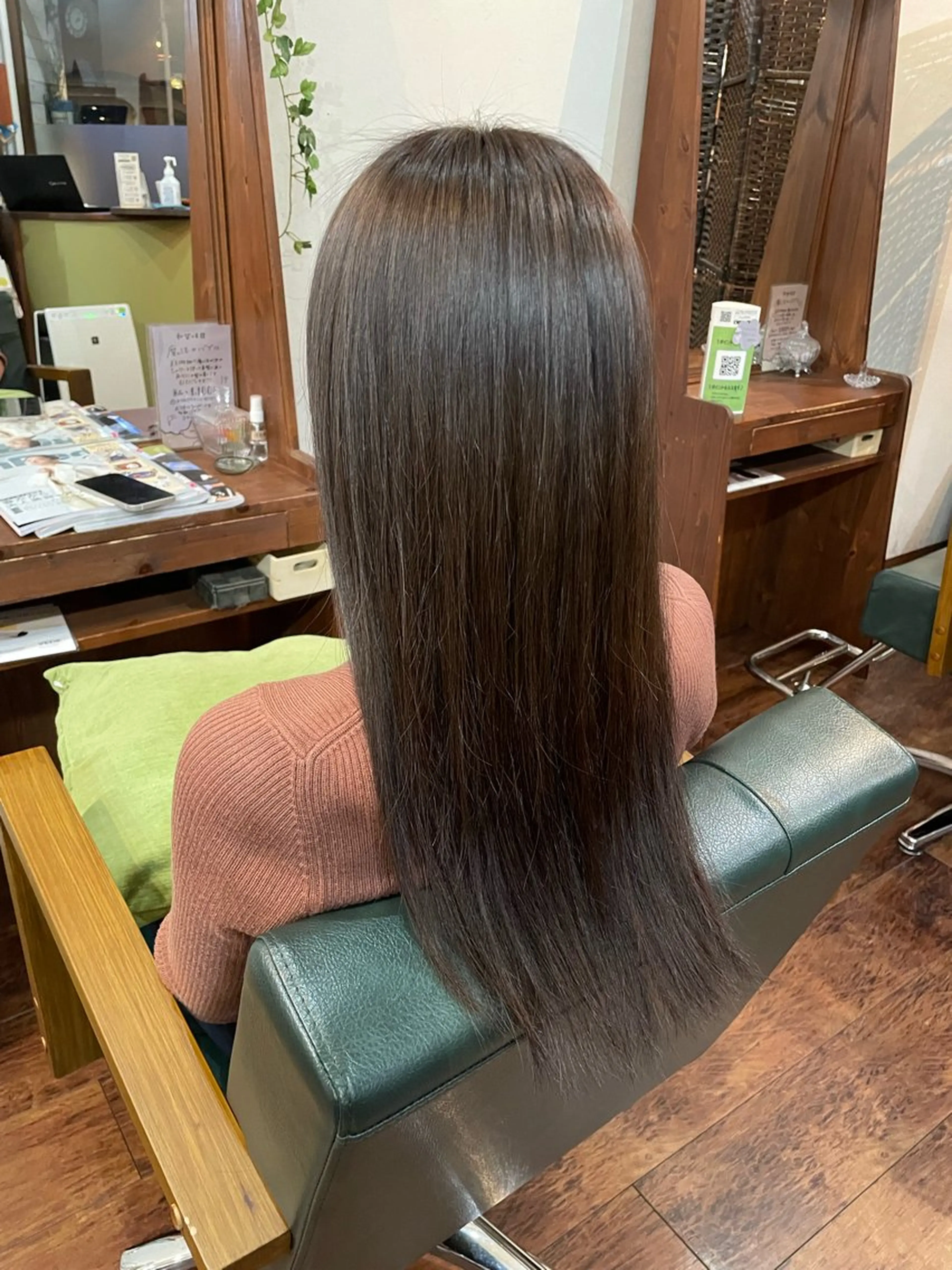 カラー アッシュ story 増田 わかなのヘアスタイル