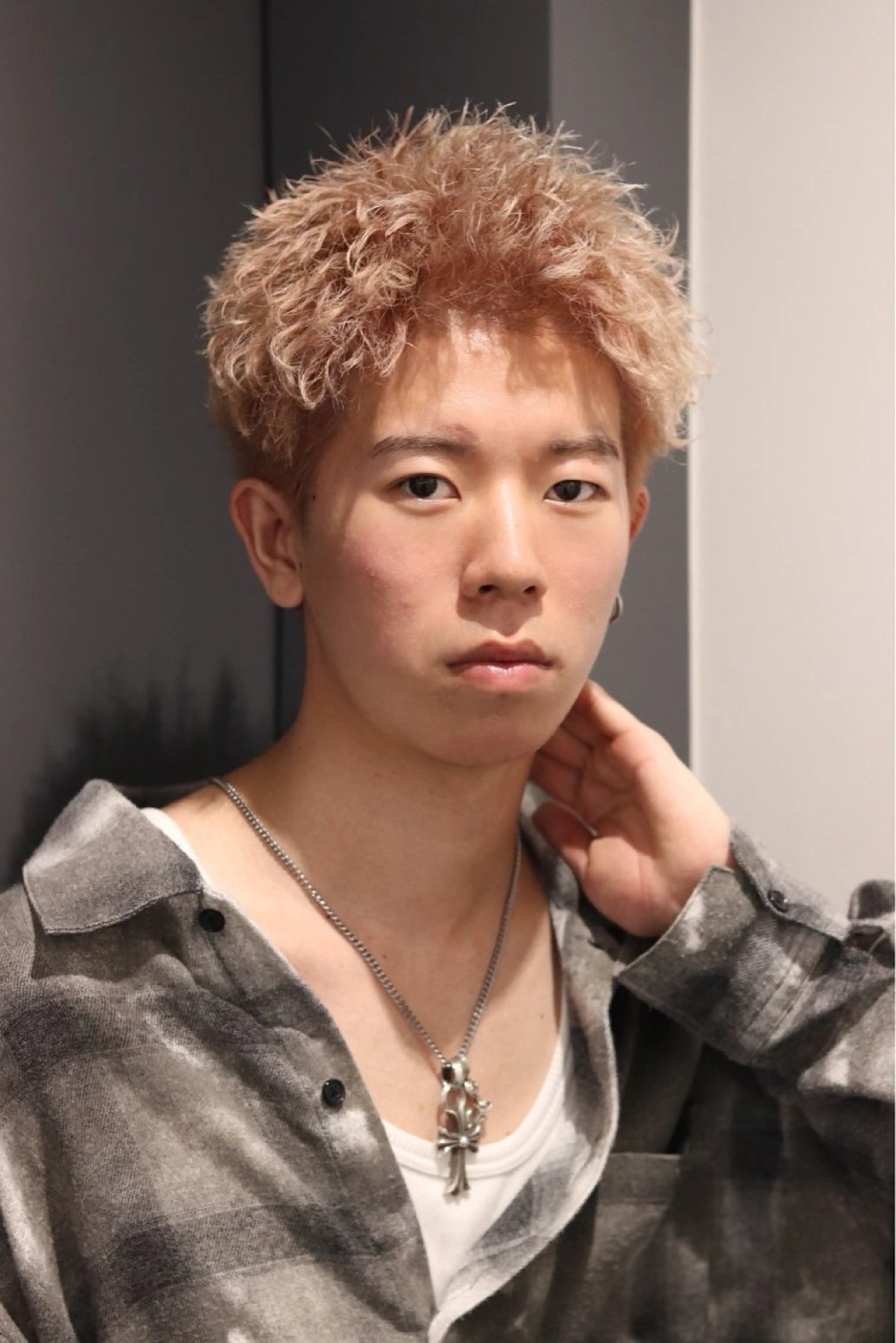 ショート パーマ メンズ カット パーマ ヘアセット メンズ特化🧞‍♂️ ASHU🧞‍♂️のヘアスタイル