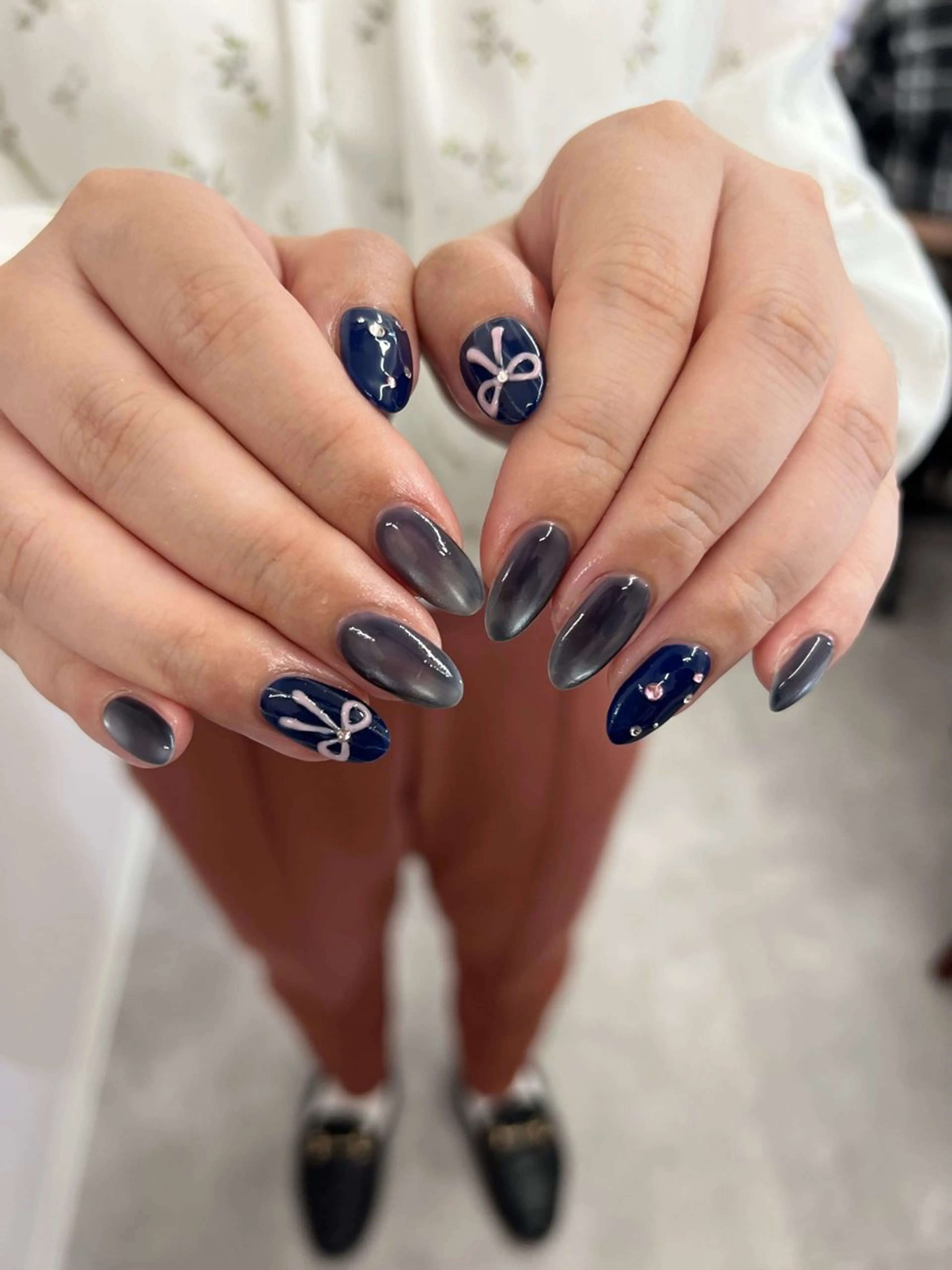 ネイル ジェルネイル マグネットネイル ニュアンスネイル パラジェル リボン ハンドネイル ハンドケア Bana_ Nailのネイルデザイン