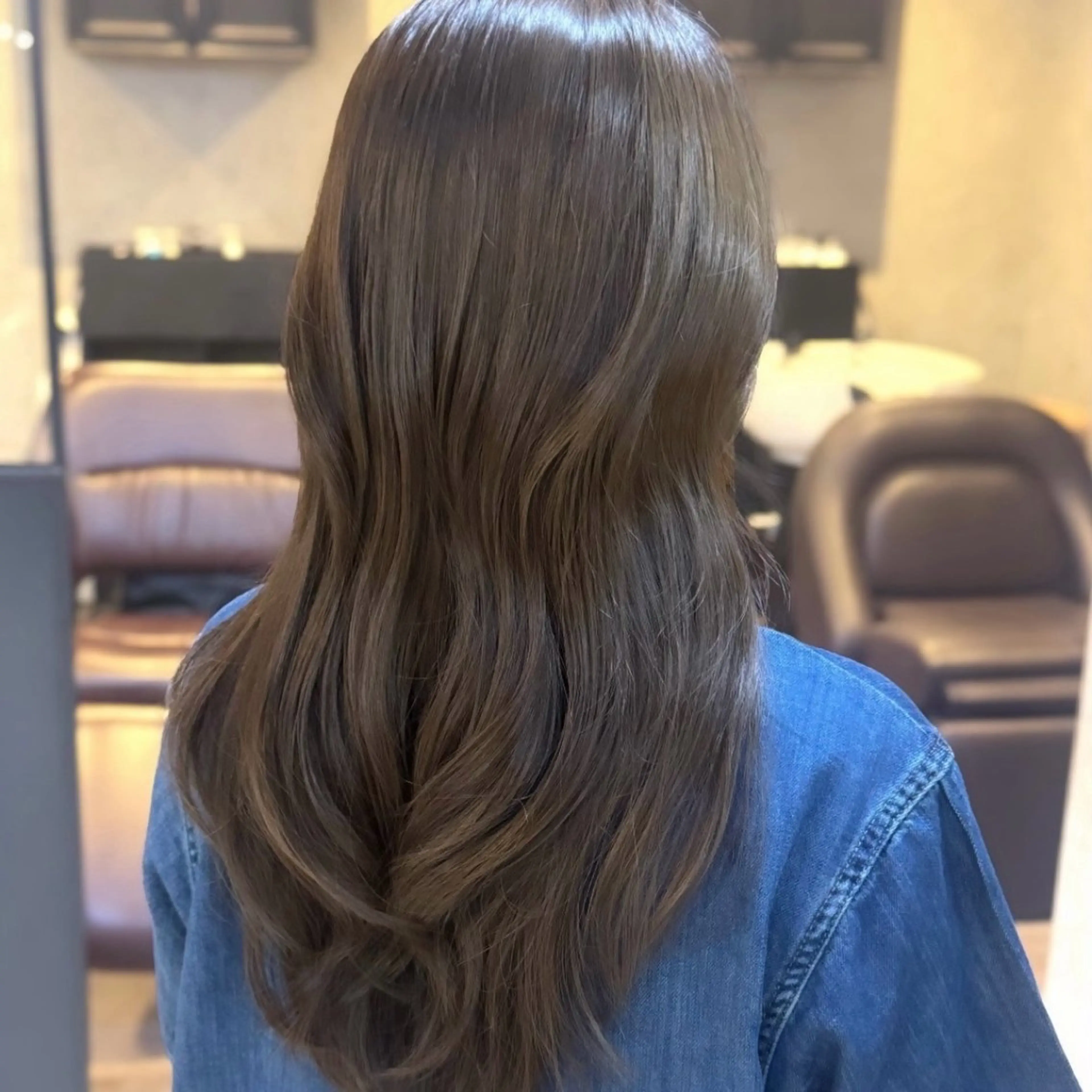 ロング レイヤーカット 似合わせカット トリートメント カット ヘアカラー ナチュラルショート ゆるふわ🌿高橋俊大のヘアスタイル