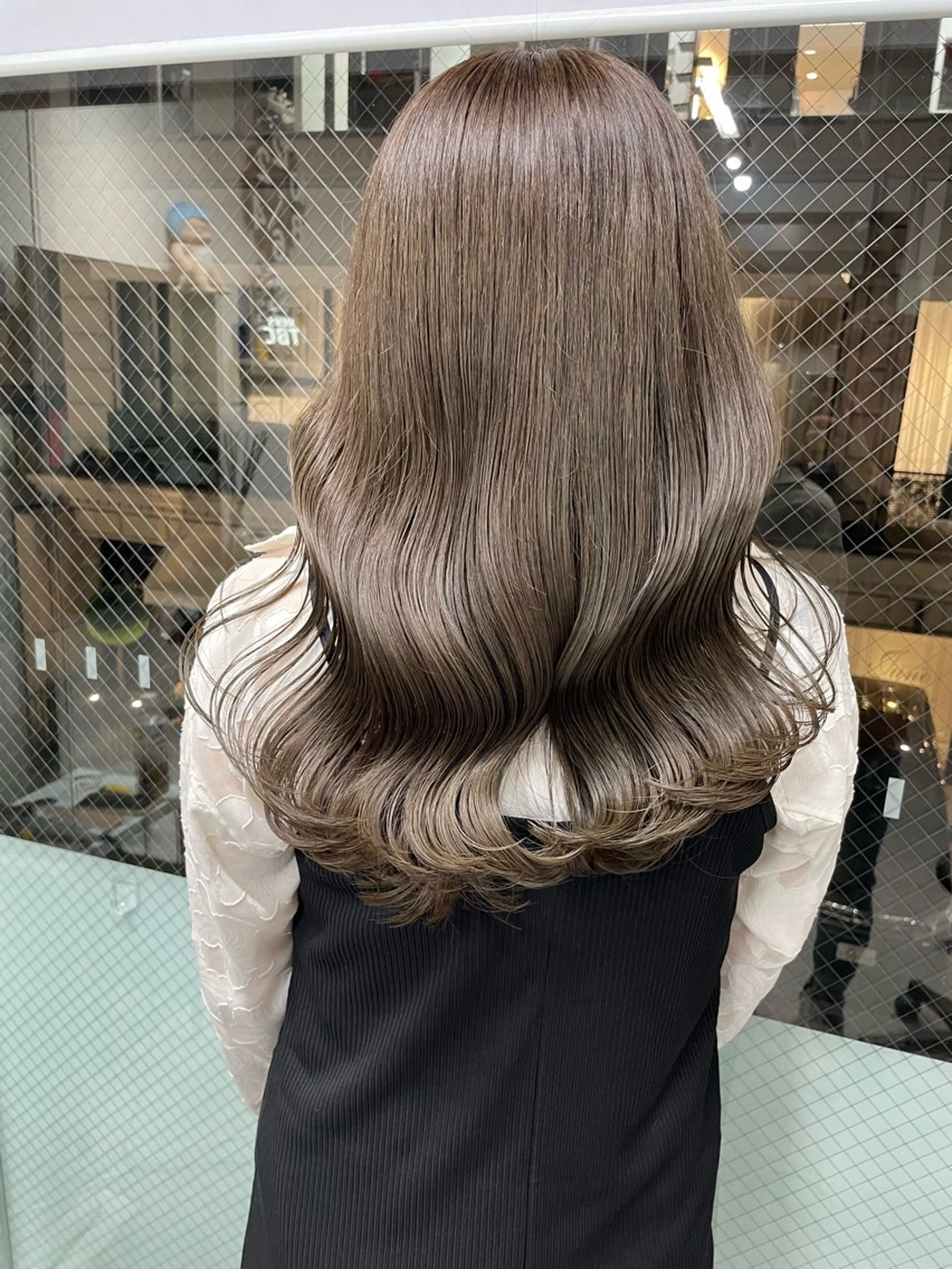 ロング カラー ヘアカラー 髪質改善will hairdesignのヘアスタイル