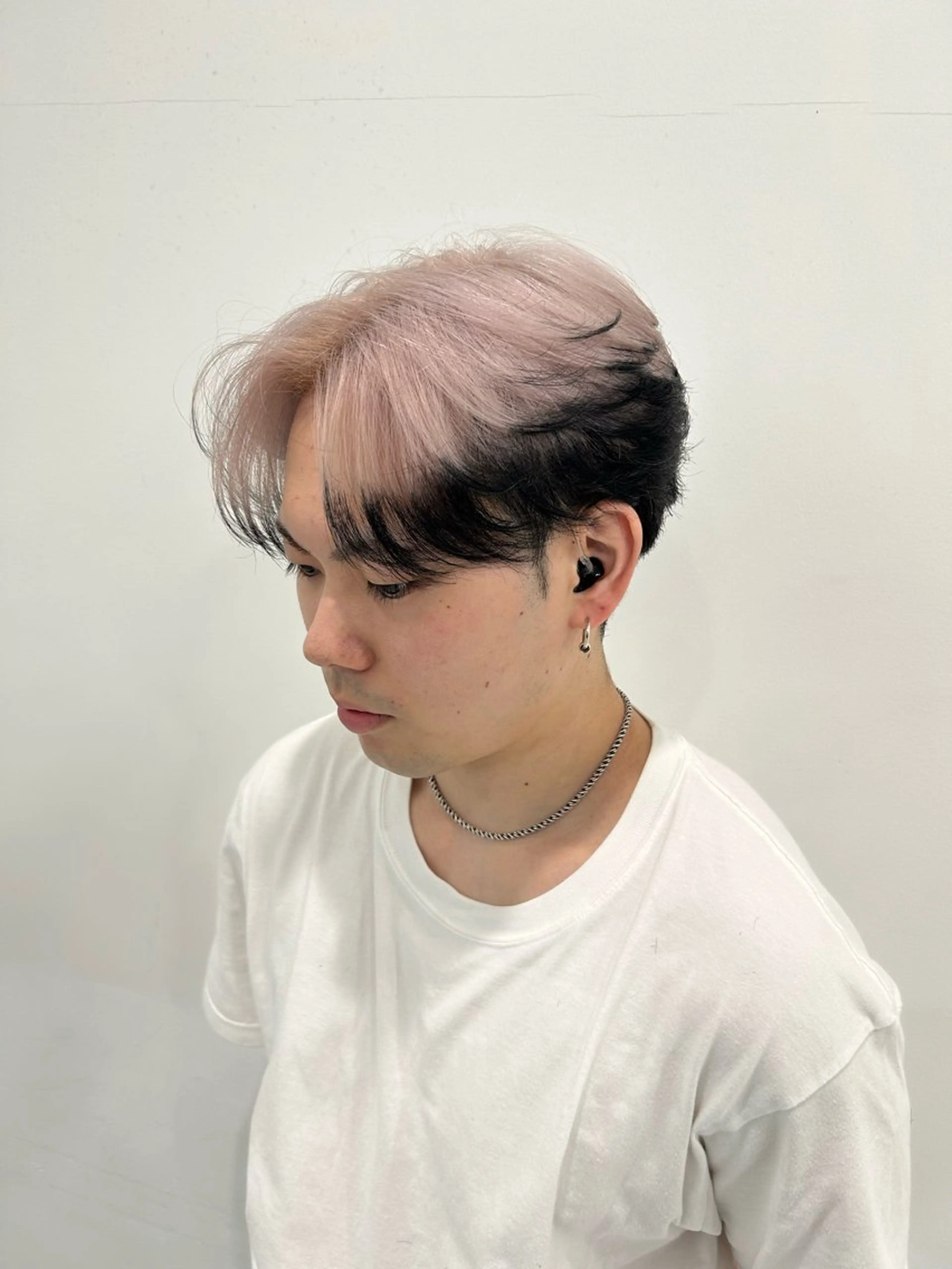 ショート カラー メンズ センターパート 黒髪 ヘアカラー トリートメント 韓流メンズカット パーマ/KOTAのヘアスタイル