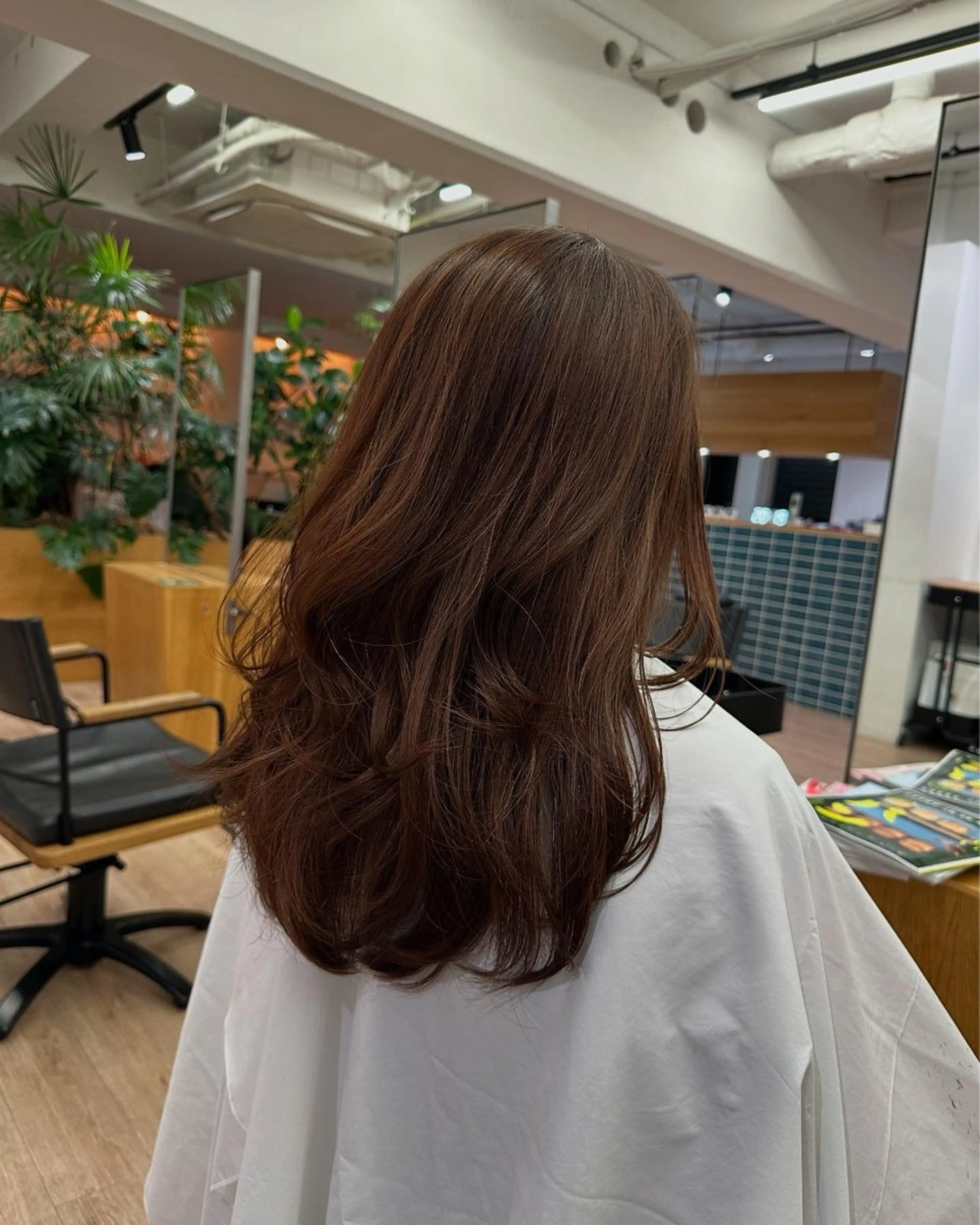 ミディアム 川上 彩夏のヘアスタイル