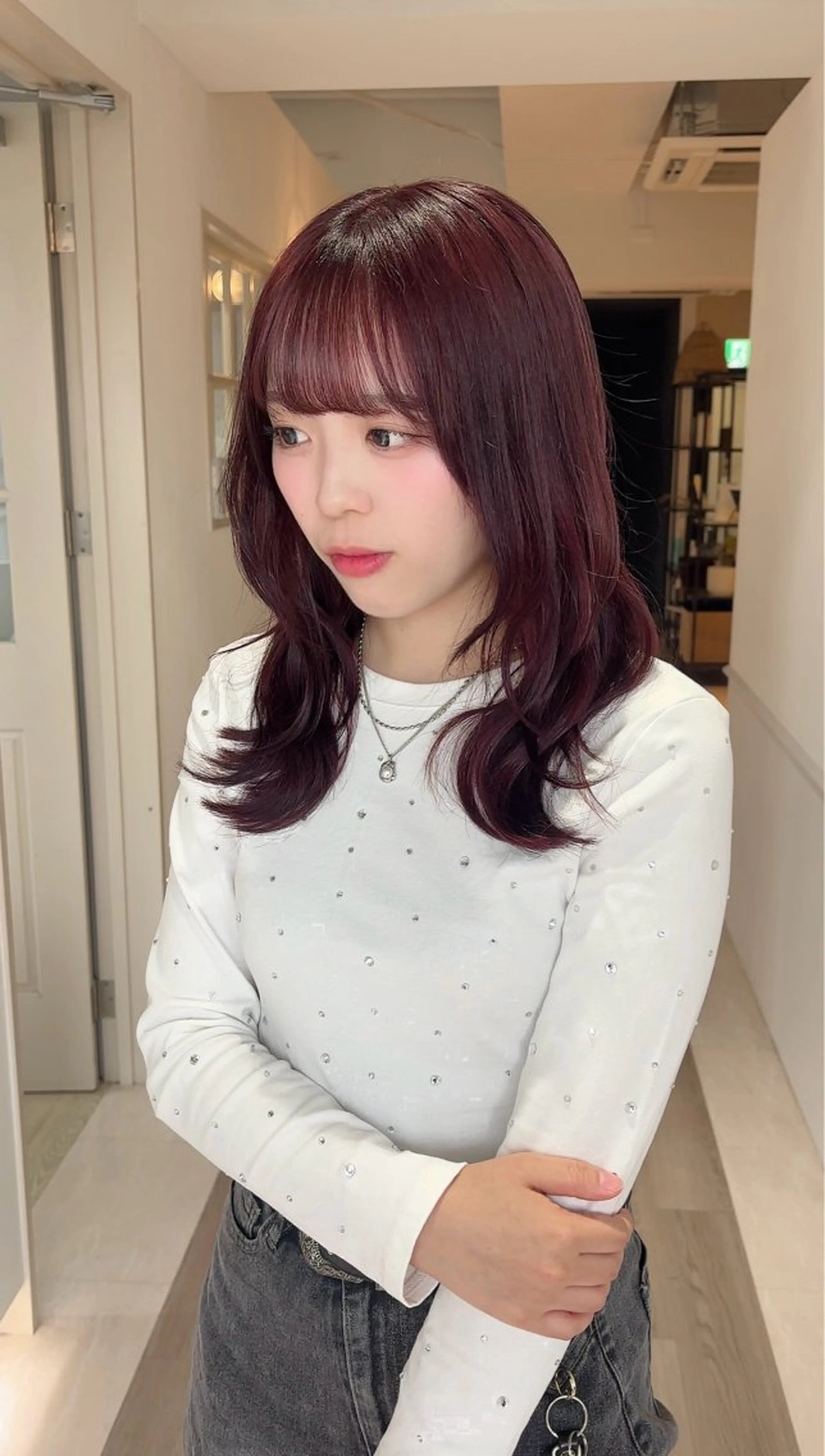 セミロング カラー レッドカラー ヘアカラー 瀬戸 杏珠のヘアスタイル
