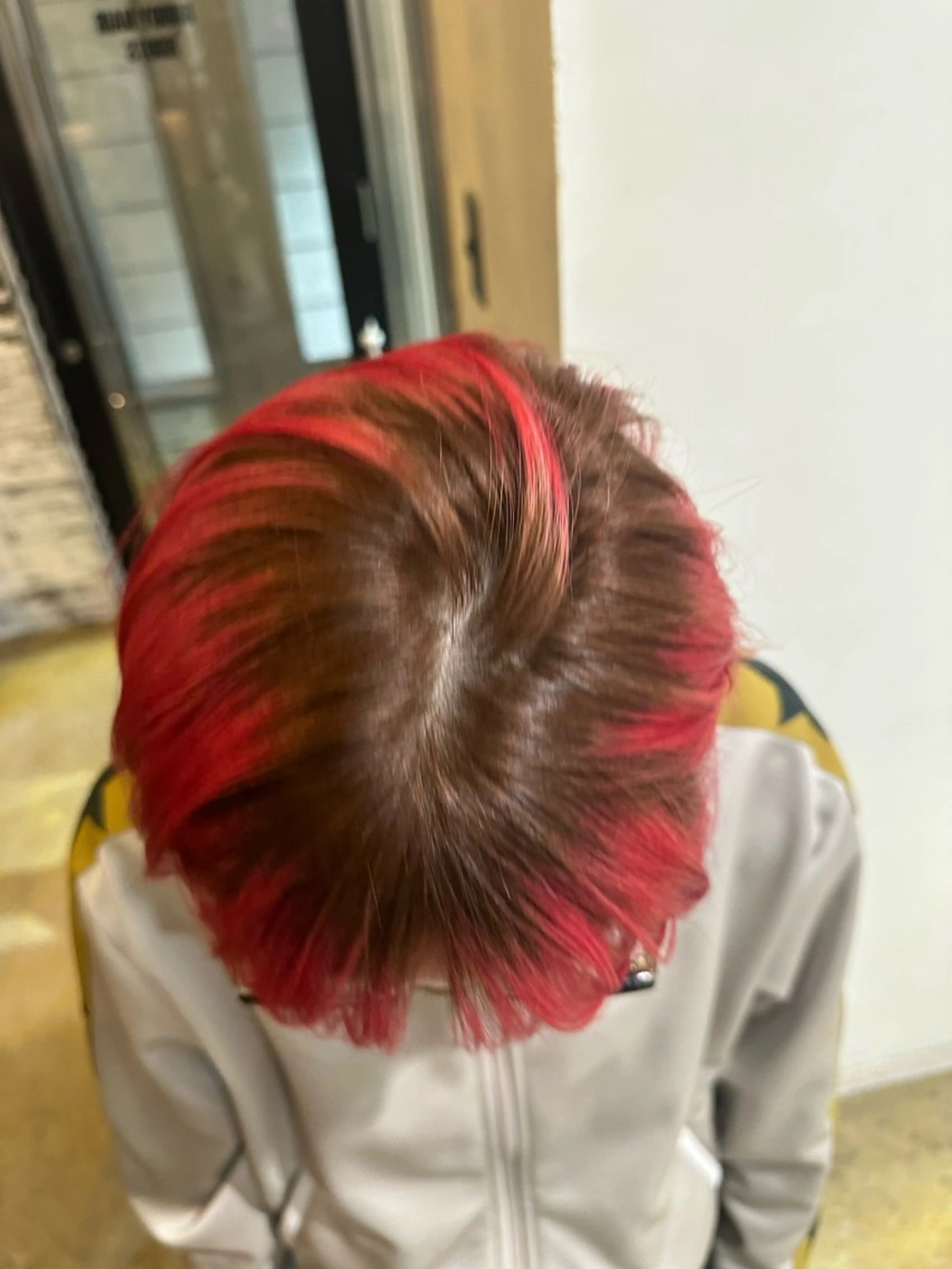 ショート カラー ベージュカラー ブリーチ デザインカラー ダブルカラー ミルクティーベージュ カット ヘアカラー ✨艶ブリーチカラー✨ 酸性ストレート光太郎のヘアスタイル