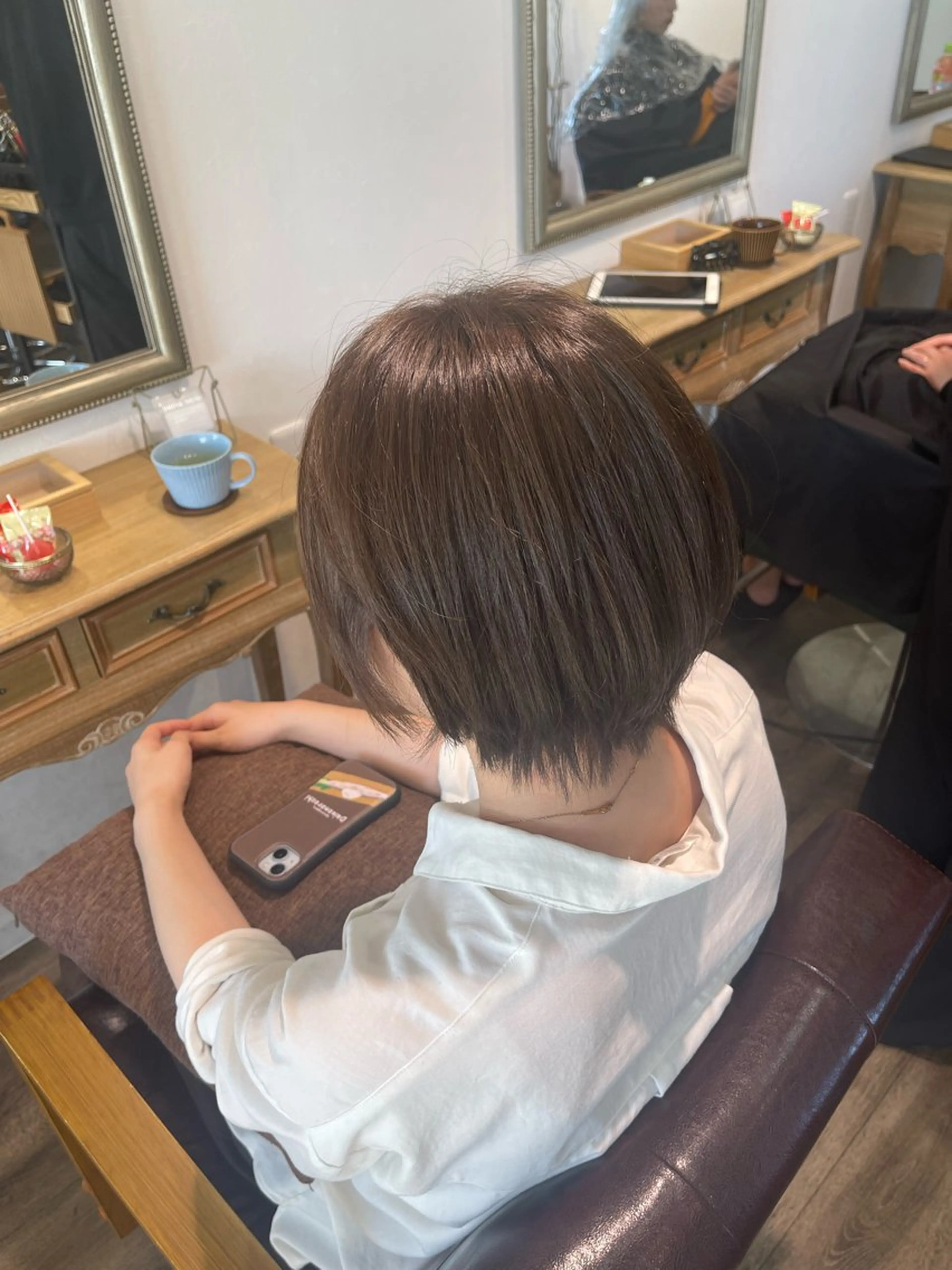 ショート カラー ヘアカラー トリートメント Felice Erikaのヘアスタイル