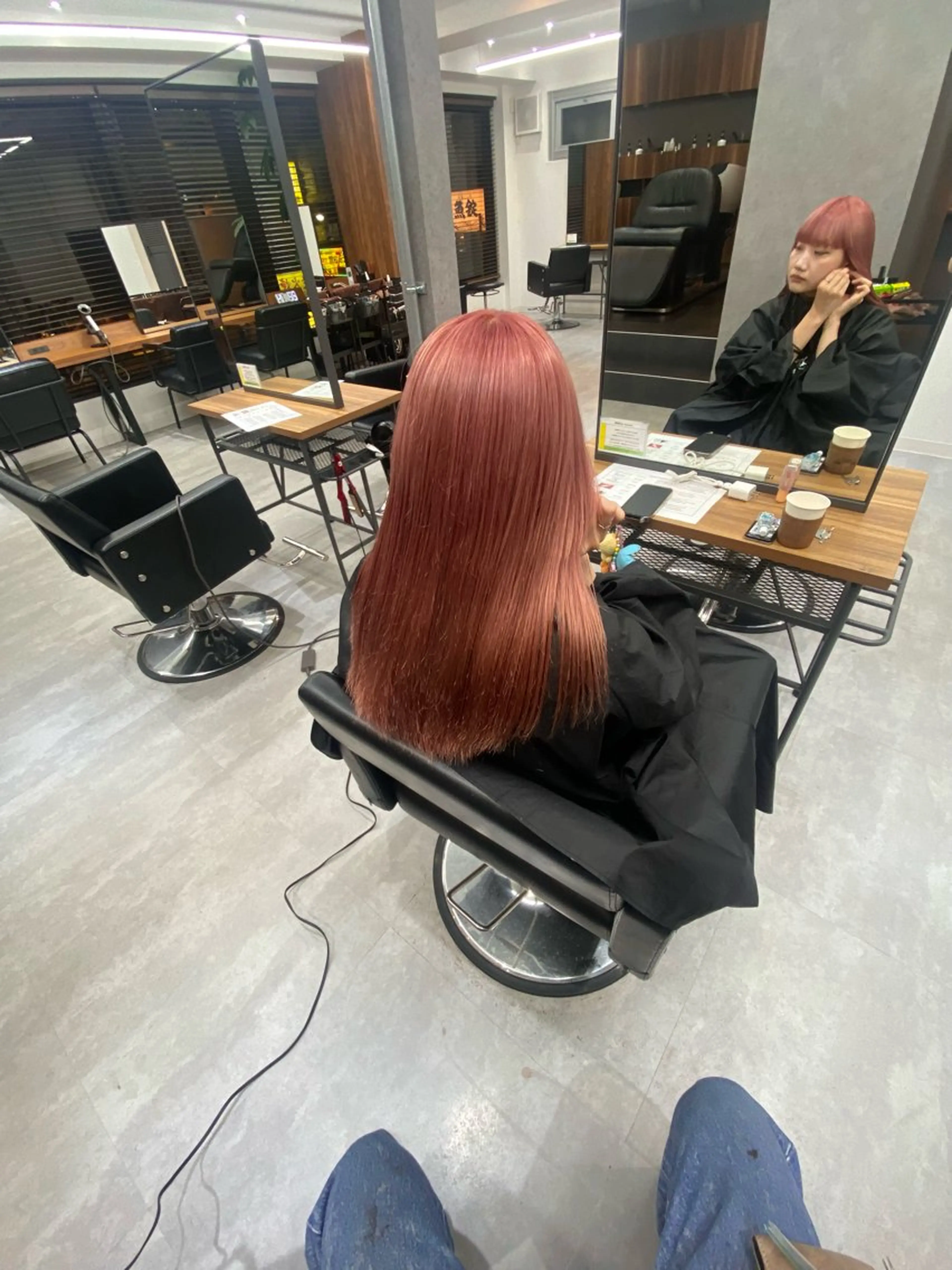 カラー ベージュカラー デザインカラー ハイライトカラー ハイトーンカラー インナーカラー ヘアカラー カラー/ブリーチ🍃 エクステSHUNTAのヘアスタイル