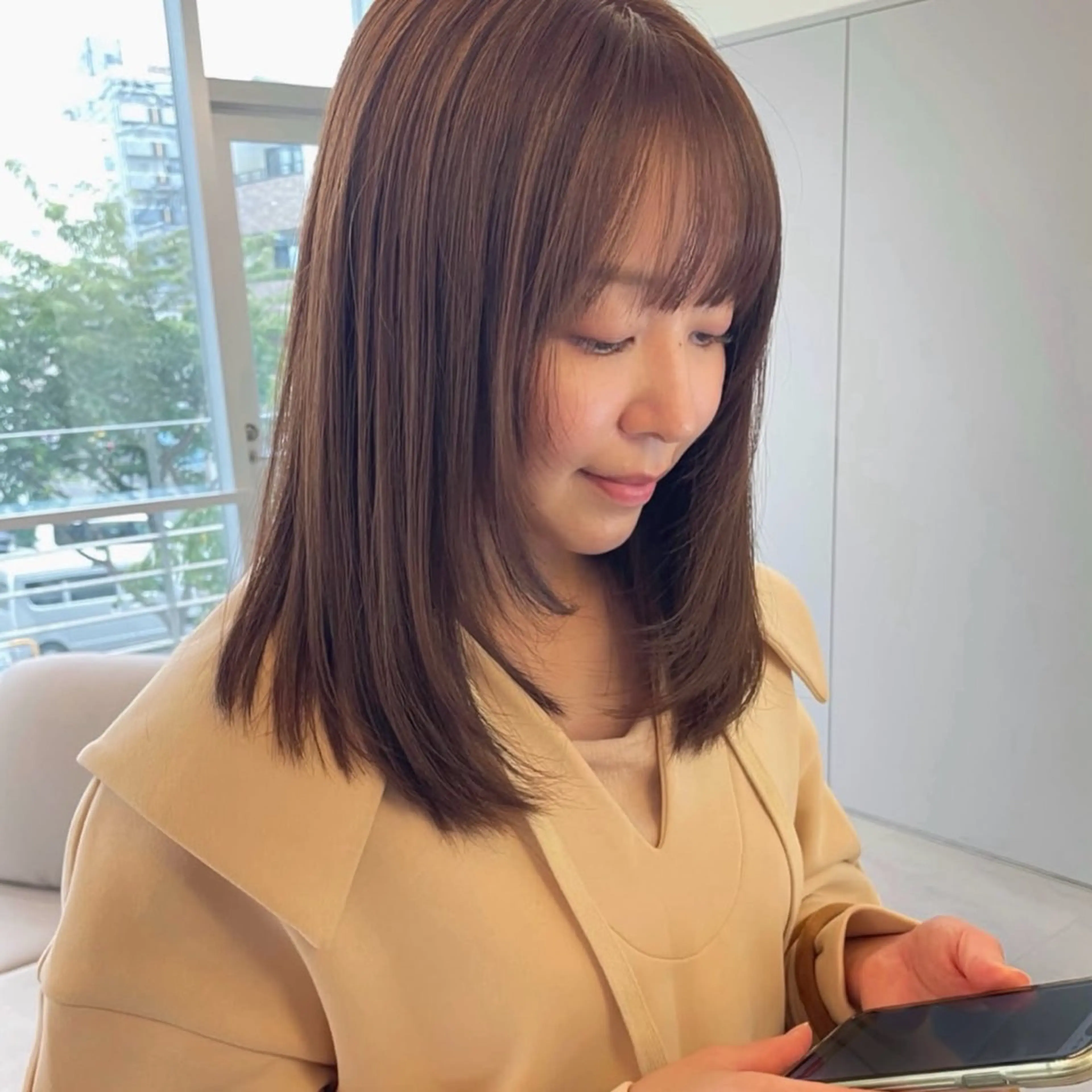 セミロング カラー 透明感カラー カット ヘアカラー トリートメント レイヤーカット/暖色 カラー/mao🎀のヘアスタイル