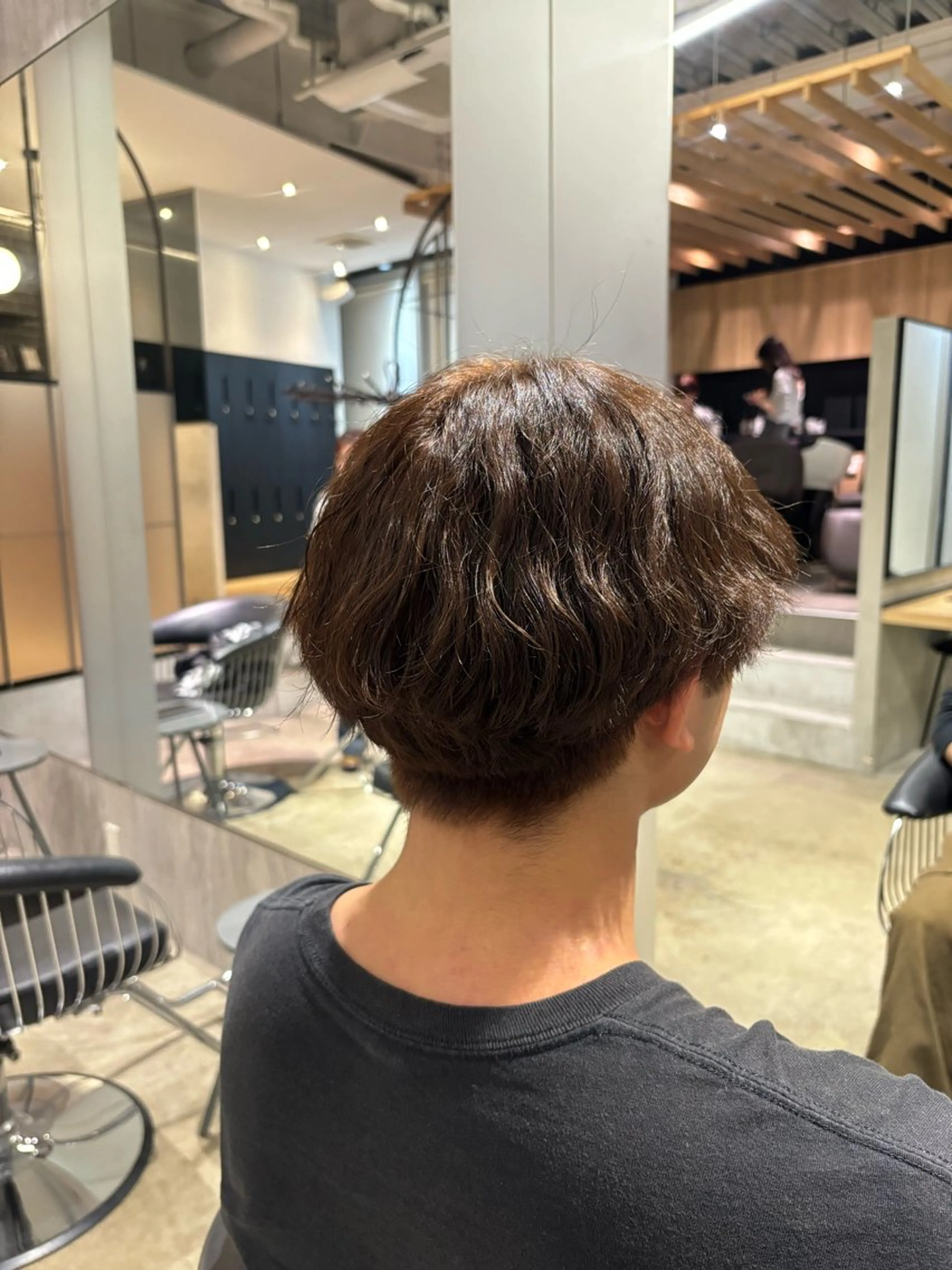 メンズ ヘアカラー 西田 美侑のヘアスタイル