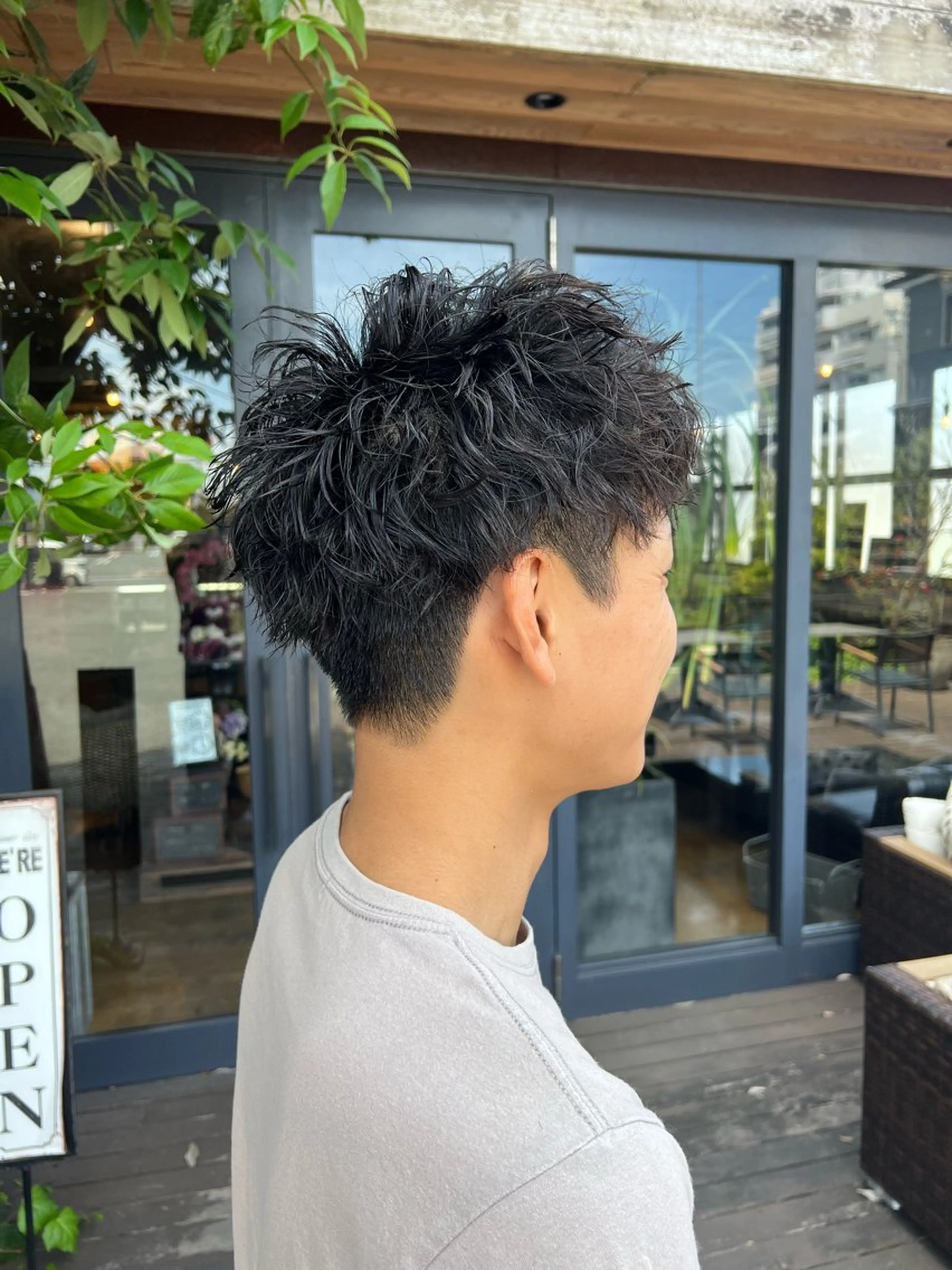 ミディアム パーマ メンズ 毛流れフェザー スタイル🔹竹内凌のヘアスタイル