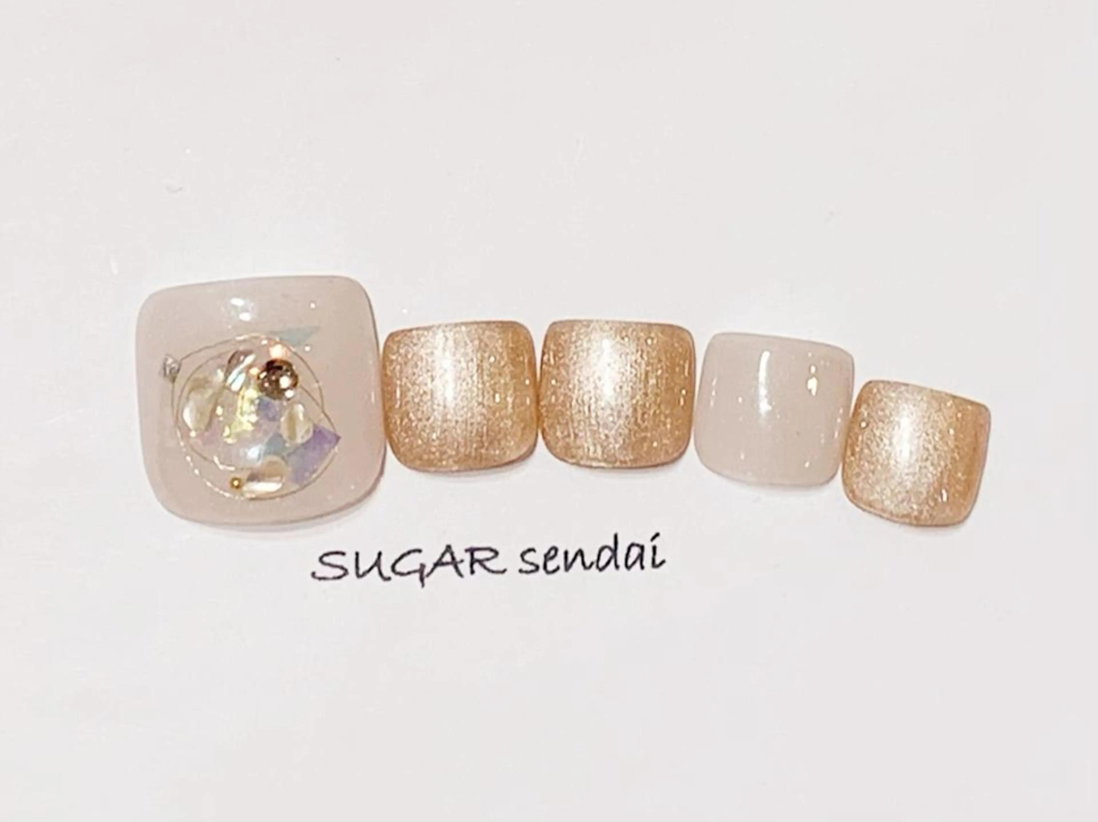 ネイル SUGAR sendai Nail所属・鈴木 ゆかりのネイルデザイン