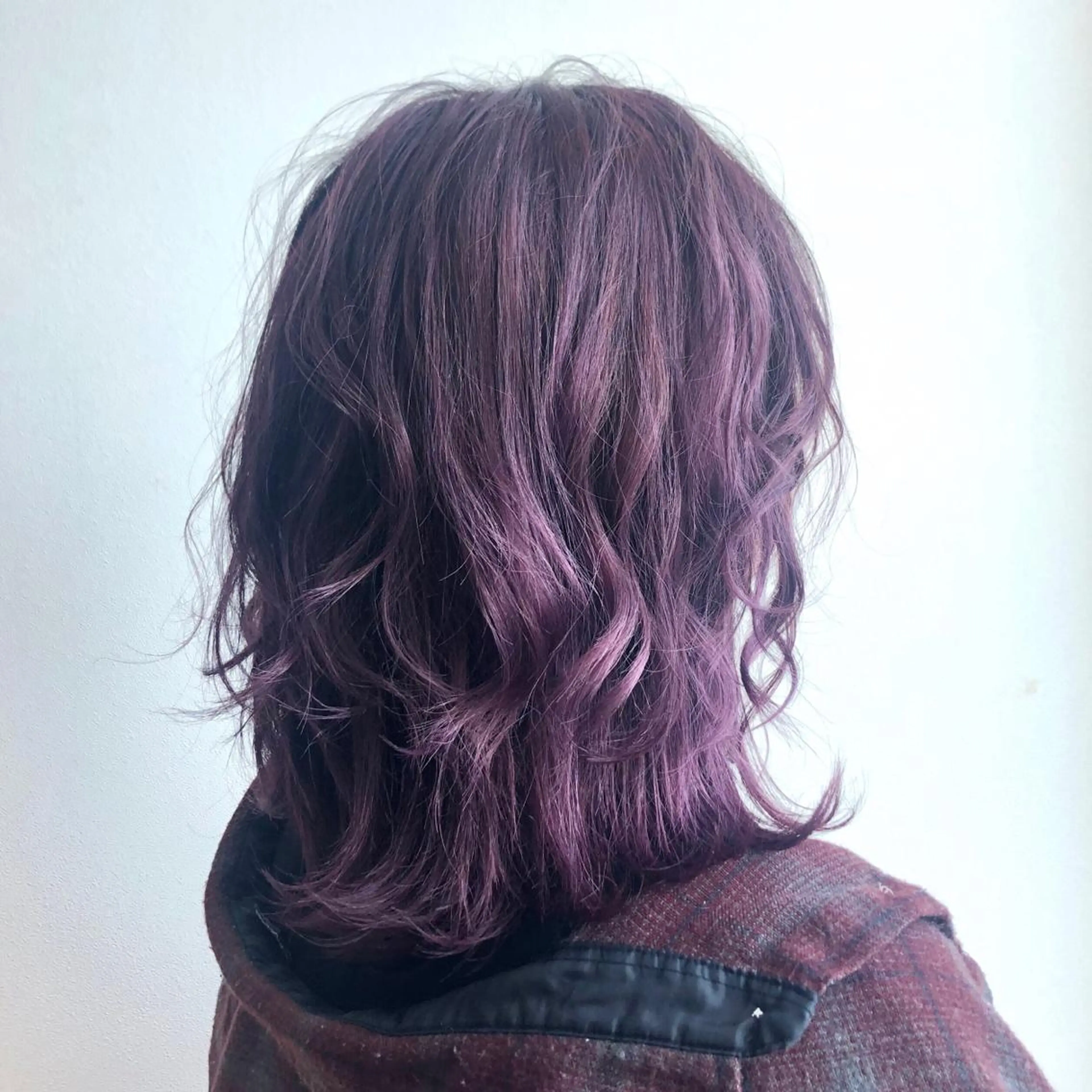 ミディアム カラー ヘアアレンジ アッシュ ブリーチ グラデーションカラー パープルカラー パープルアッシュ これた🧸ヘアメ職人 ♡髪質改善♡カラーのヘアスタイル