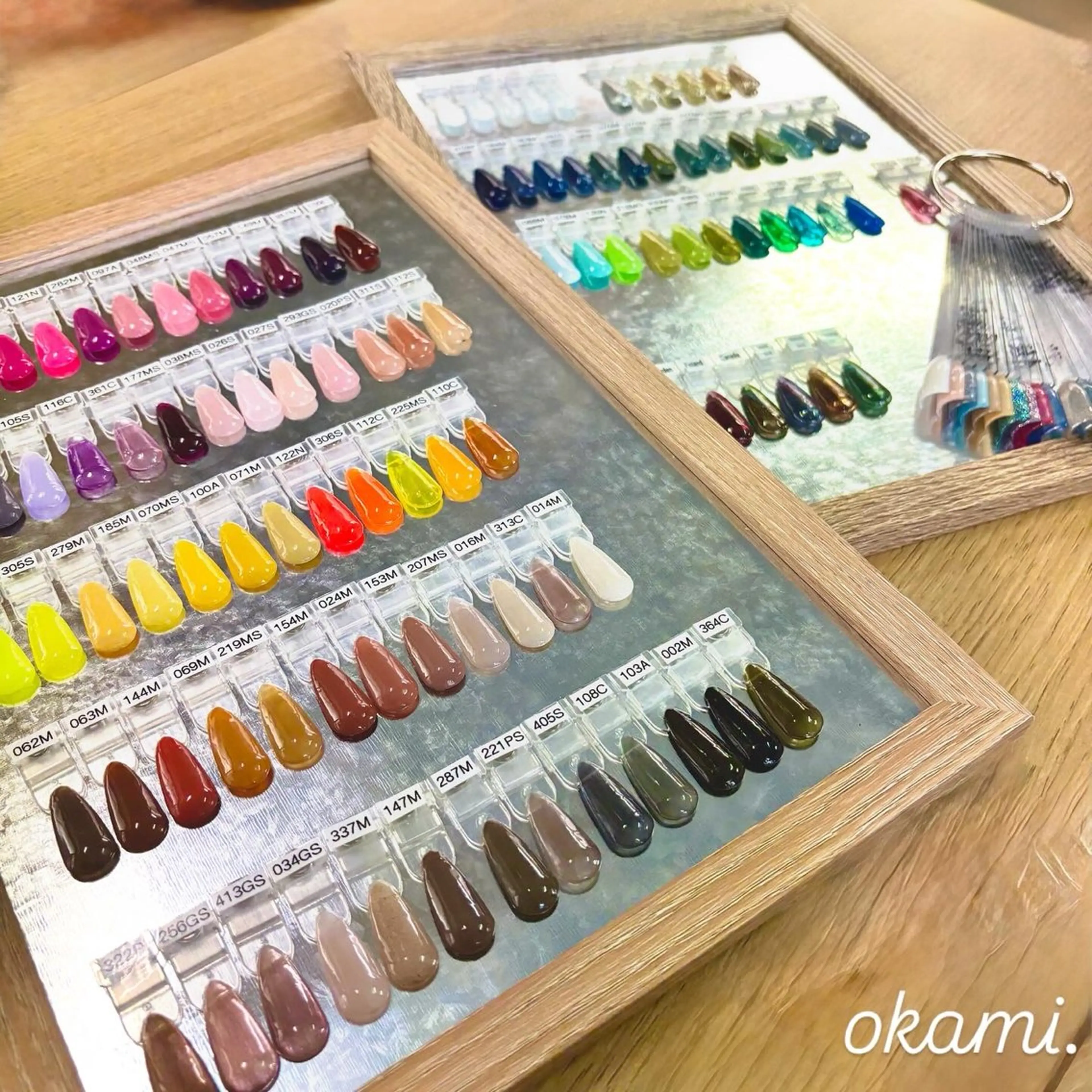 ネイル おかみねいる所属・津久井 美紅のネイルデザイン