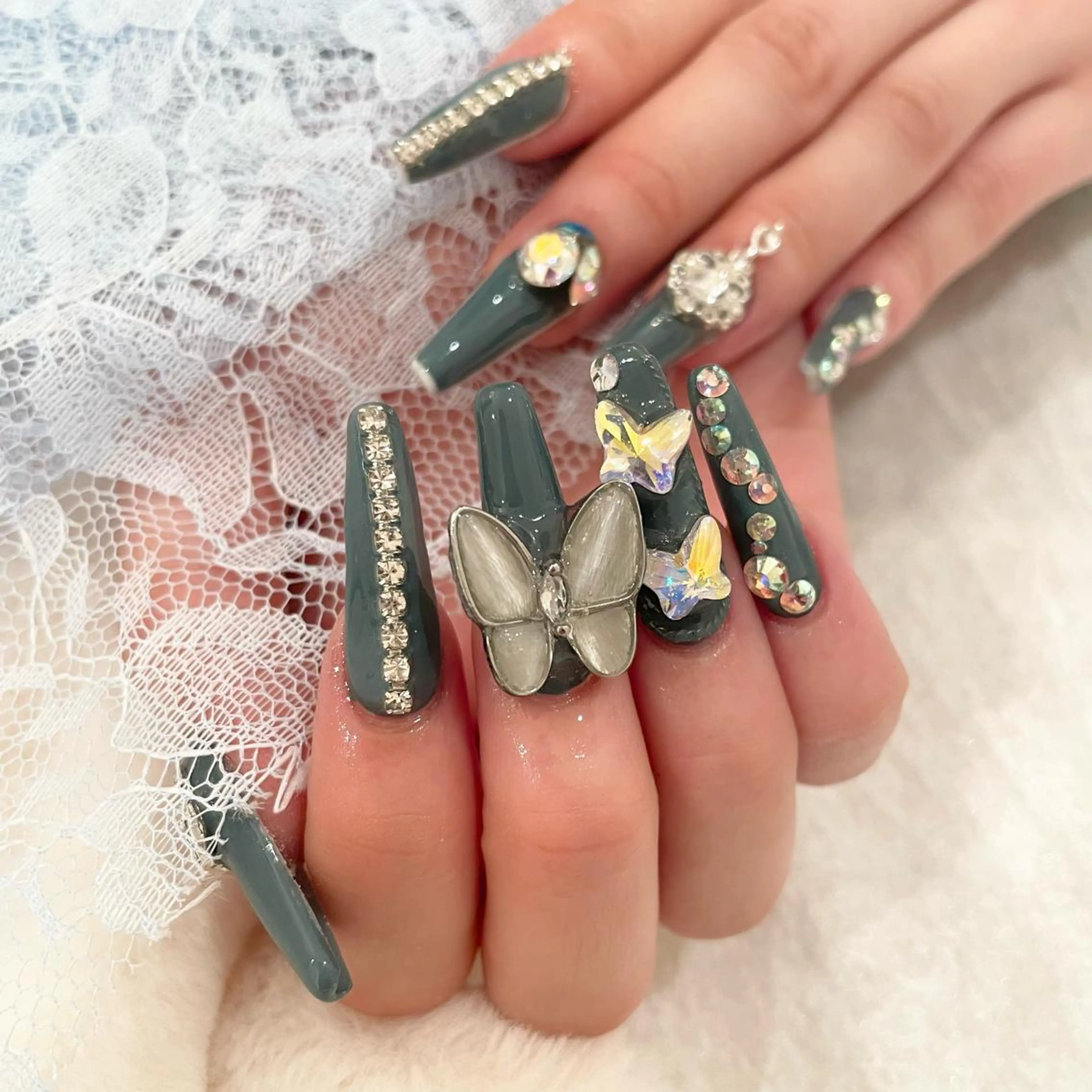 ネイル ドライヘッドスパ 名古屋駅徒歩5分のエステ・リラクイメージ