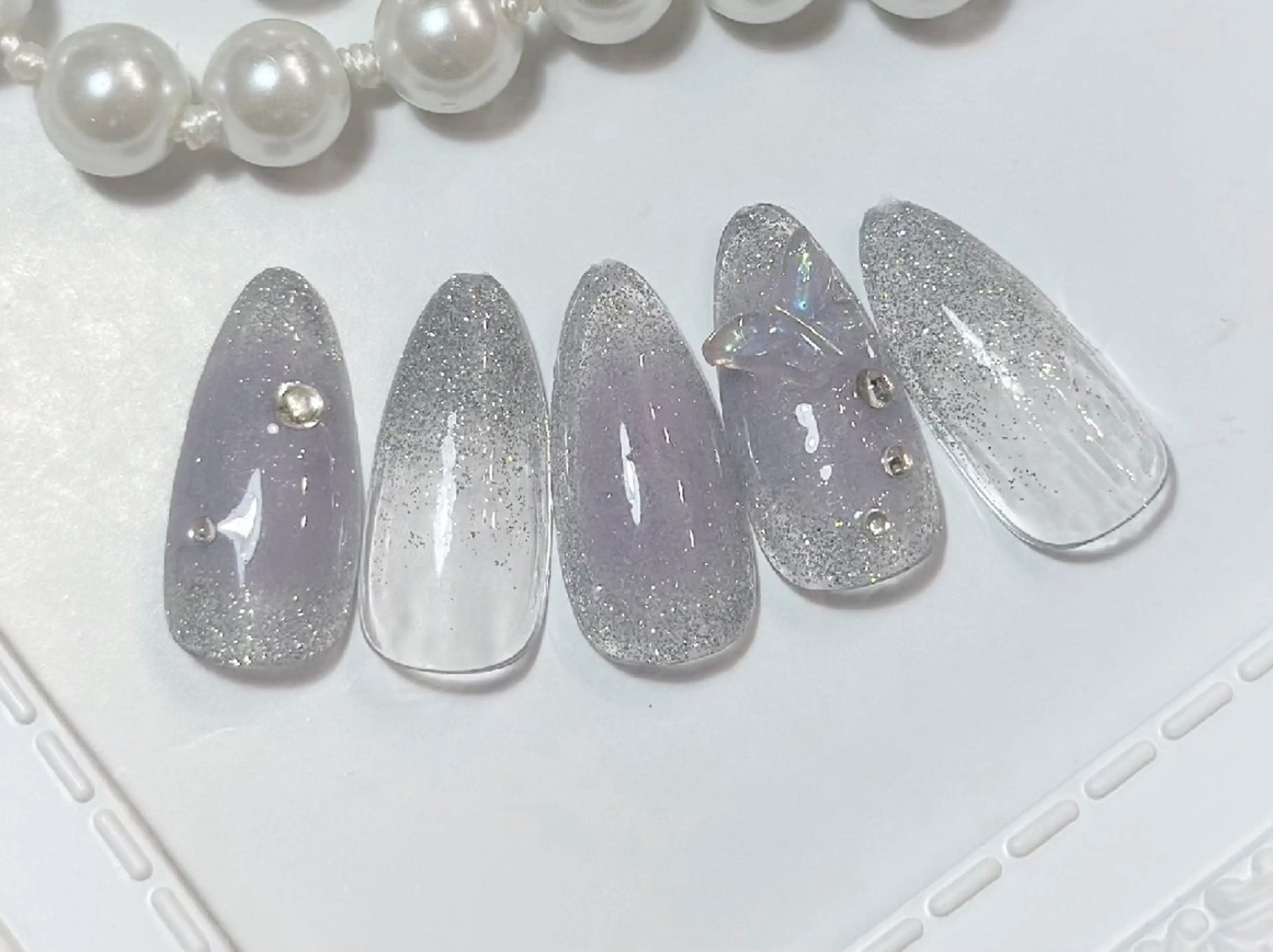 ネイル アートネイル フレンチネイル ジェルネイル ガラスフレンチ ハート ハンドネイル Nailsalon Merci東中野のネイルデザイン