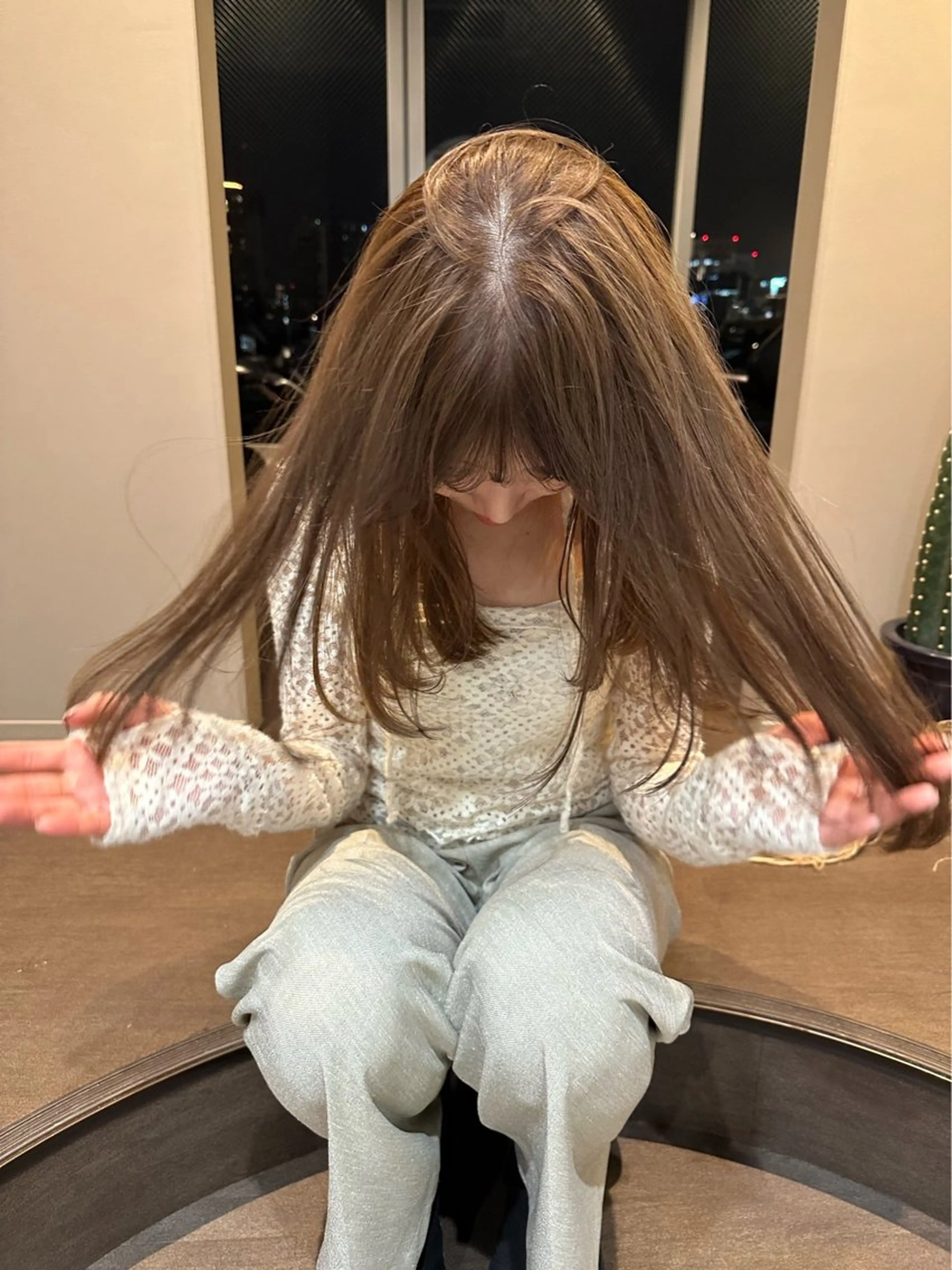 ロング カラー ヘアカラー トリートメント 色素薄めカラー o___mioのヘアスタイル