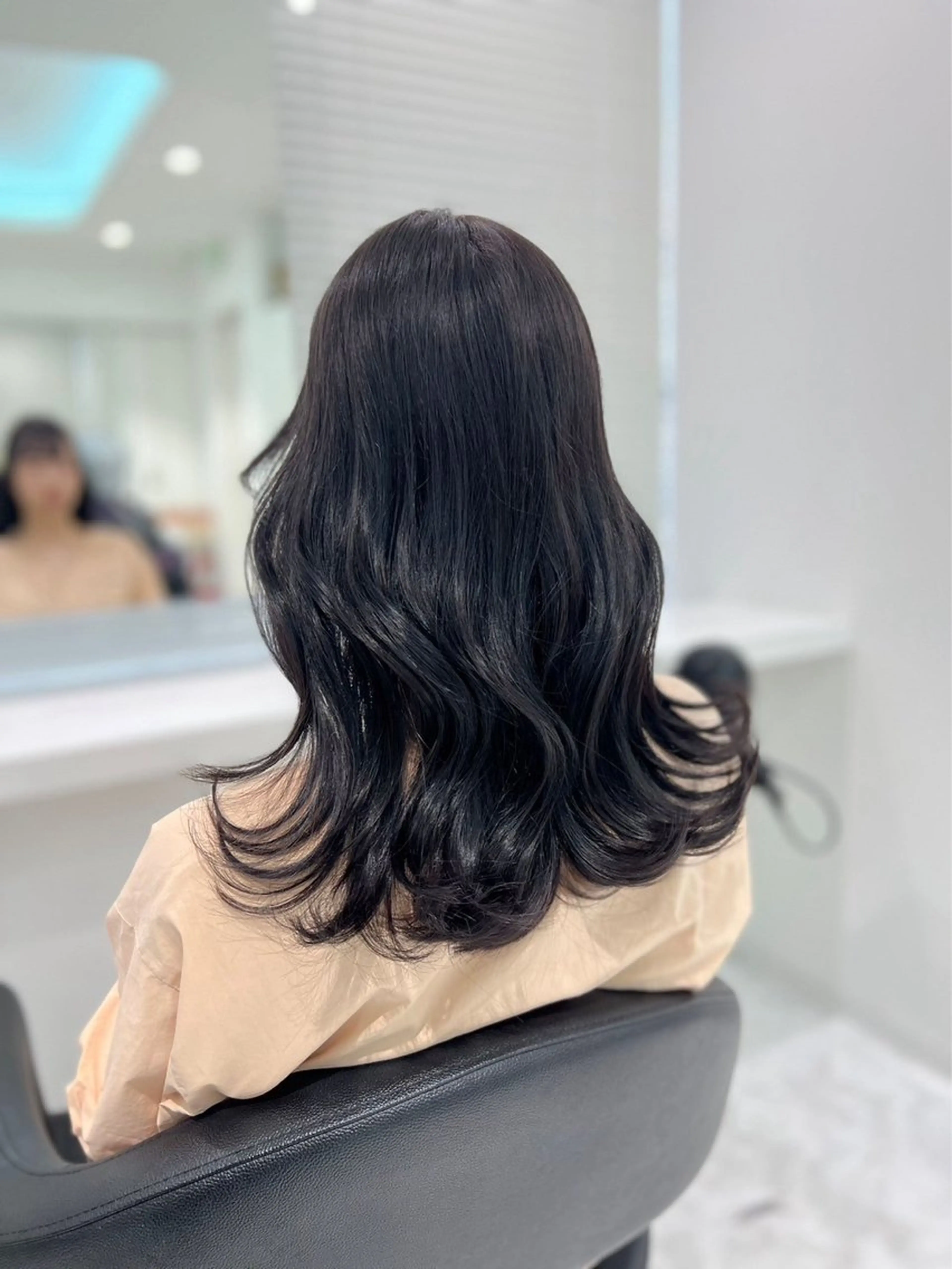 セミロング カラー ❤️赤み消し 上品カラー❤️のヘアスタイル